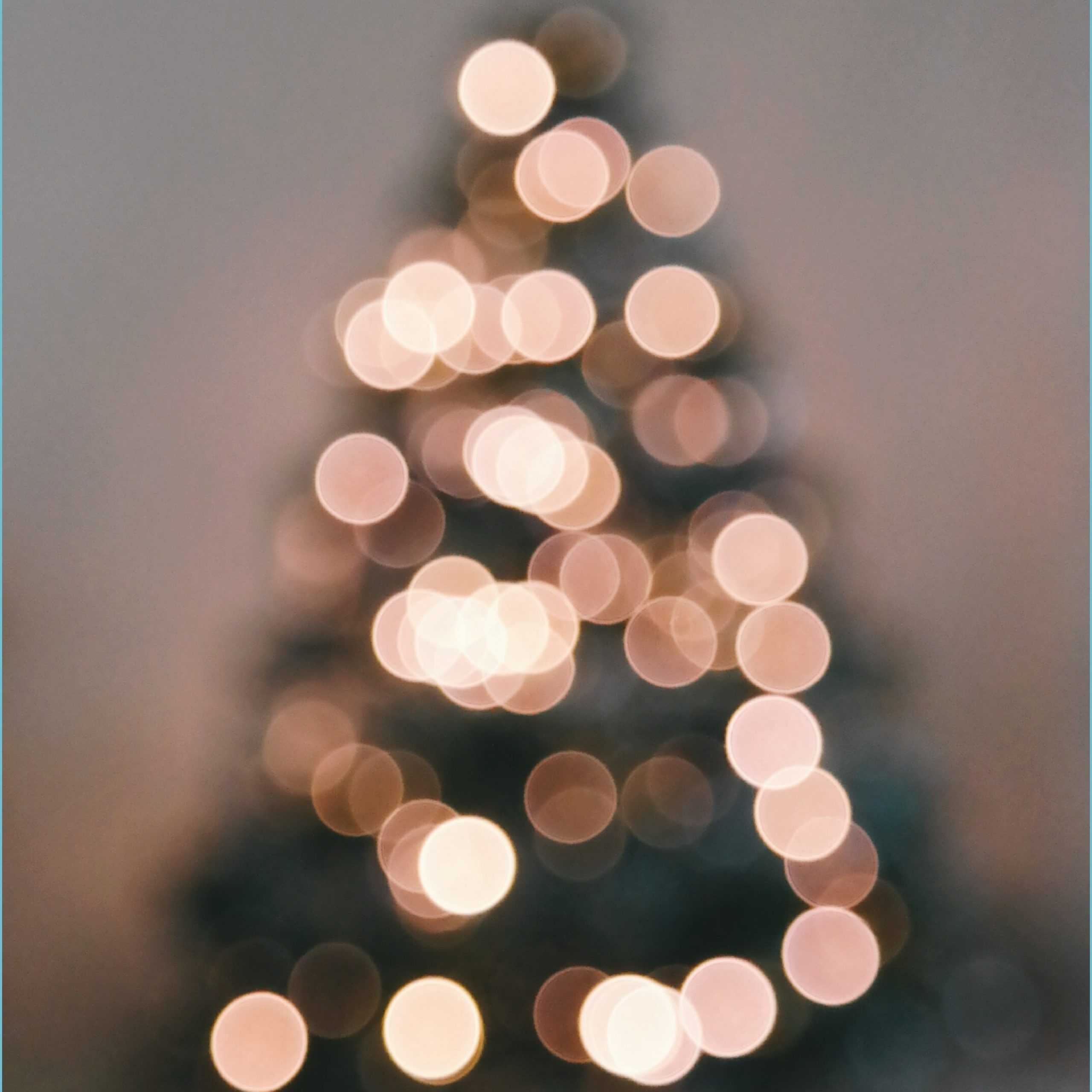 2560x2560 Easy Ways To Facilitate Aesthetic Christmas Background, Phone