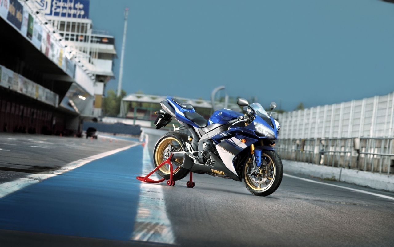 1280x810 Yamaha Yzf R1 Wallpaper. Yamaha Yzf R1, Desktop