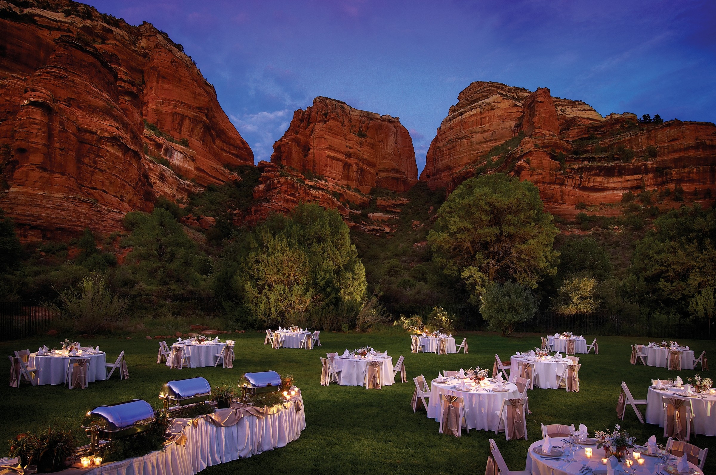 2400x1600 Red rock dining sedona california wallpaper, Desktop