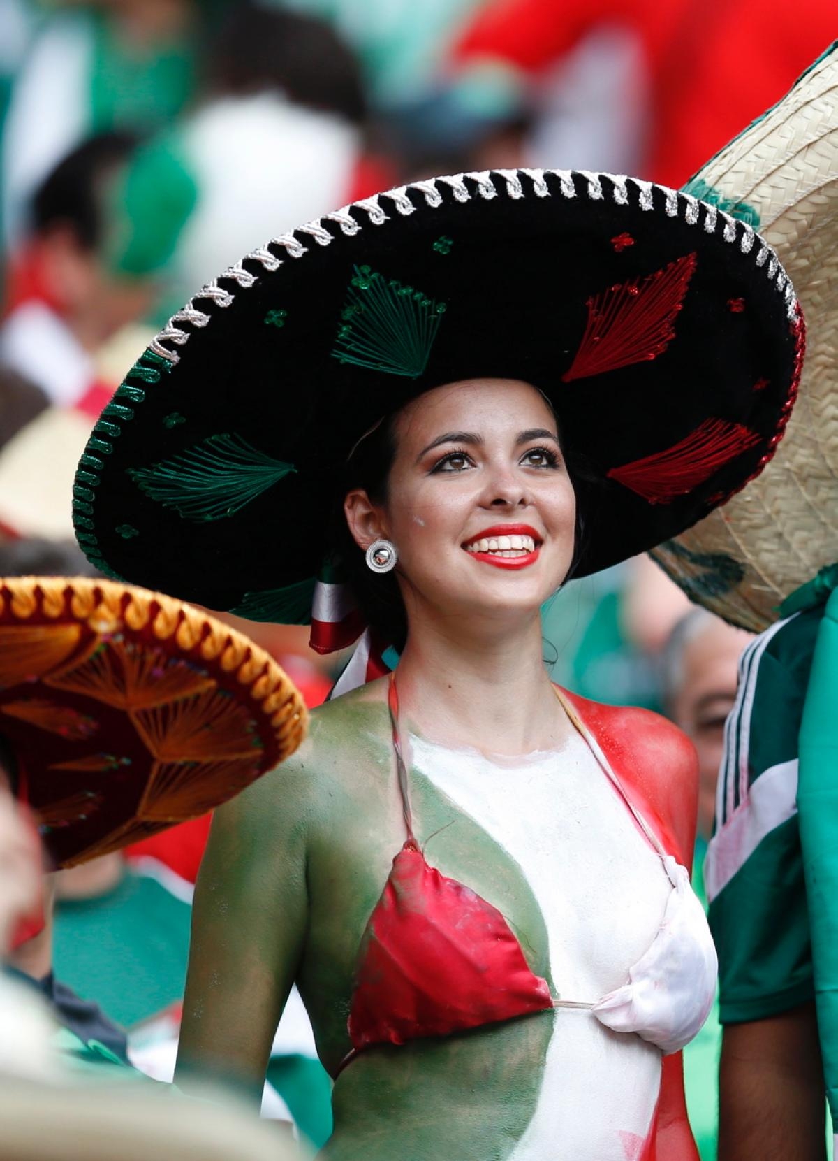 1200x1670 Mexican Girl Flag, Phone