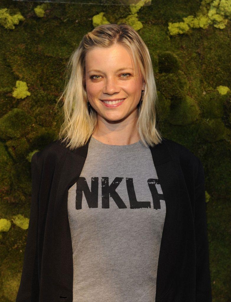 790x1030 Amy Smart Wallpaper, Phone