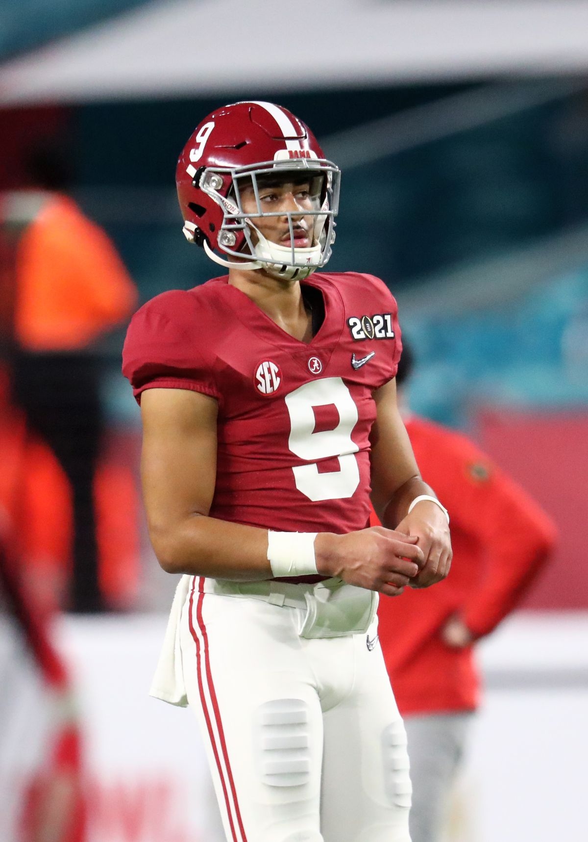 1200x1720 Alabama Crimson Tide 2021 Fall Football Preview: Quarterbacks 'Bama Roll, Phone