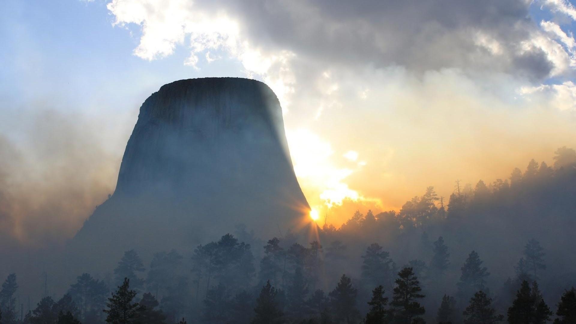 1920x1080 morning fog at devils tower in wyoming HD desktop wallpaper, Desktop