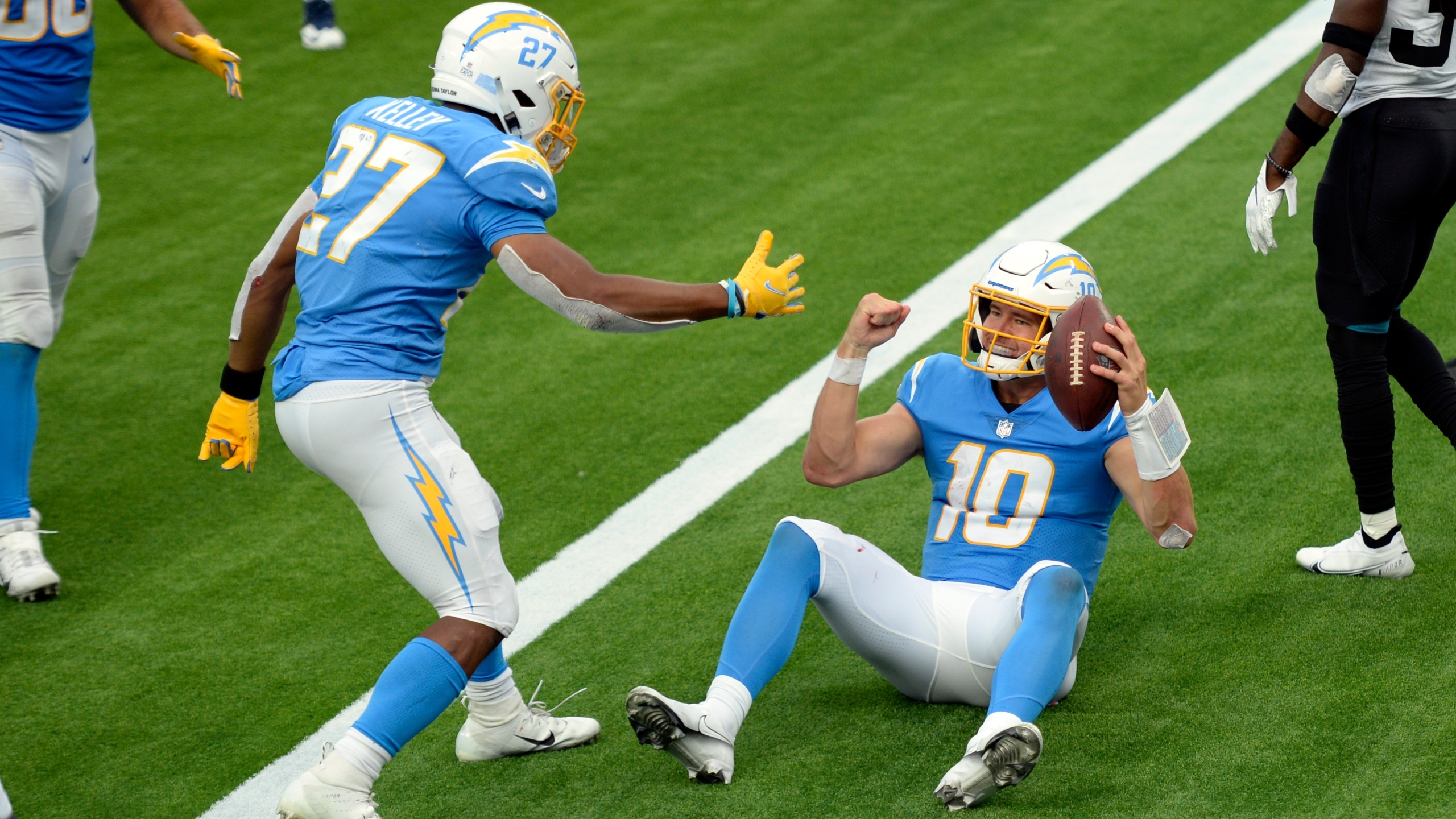 2560x1440 Herbert Leads Chargers To 39 29 Victory Over Jaguars. WJHL. Tri Cities News & Weather, Desktop