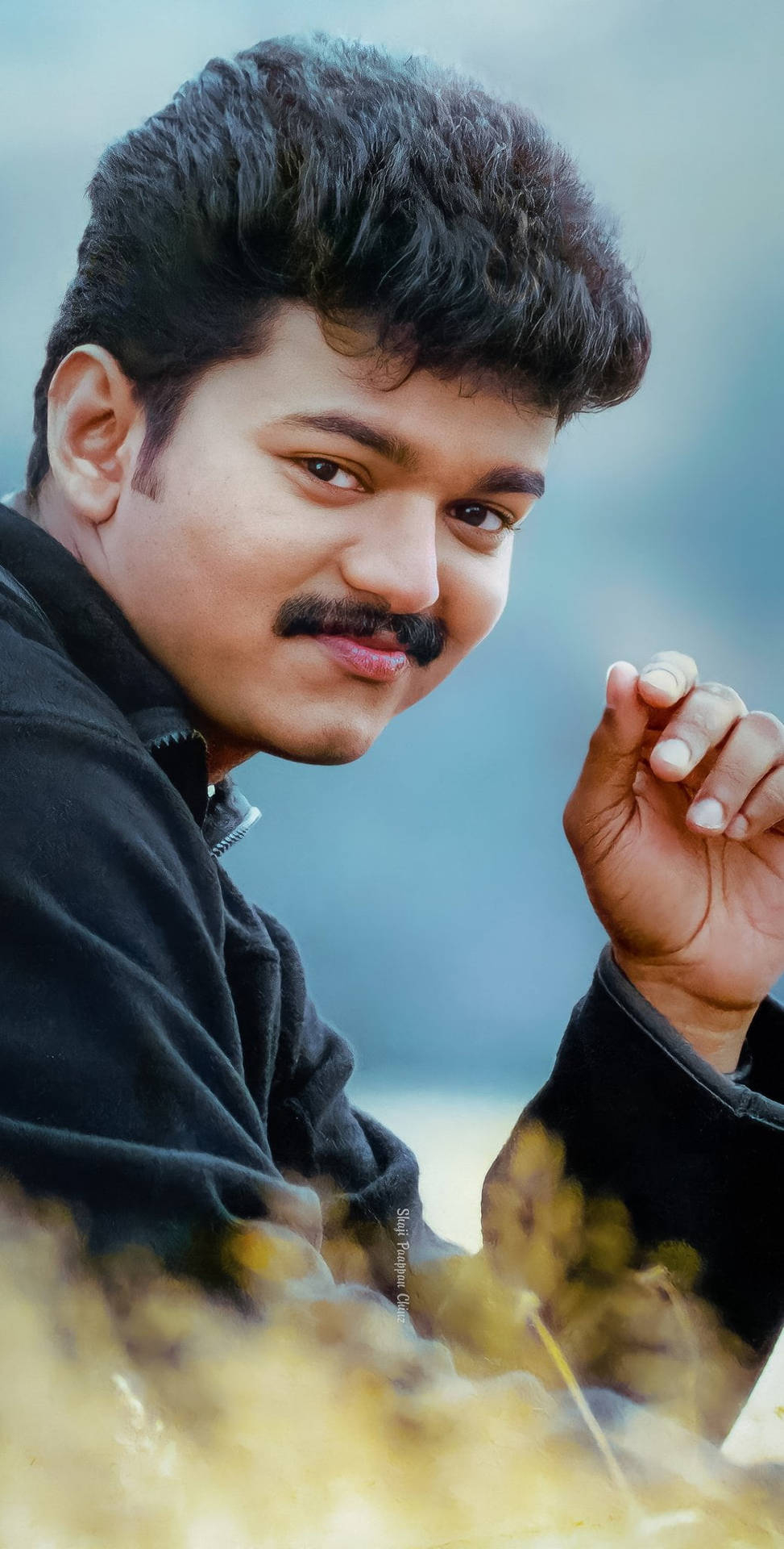 980x1920 Smiling Thalapathy HD Wallpaper, Phone