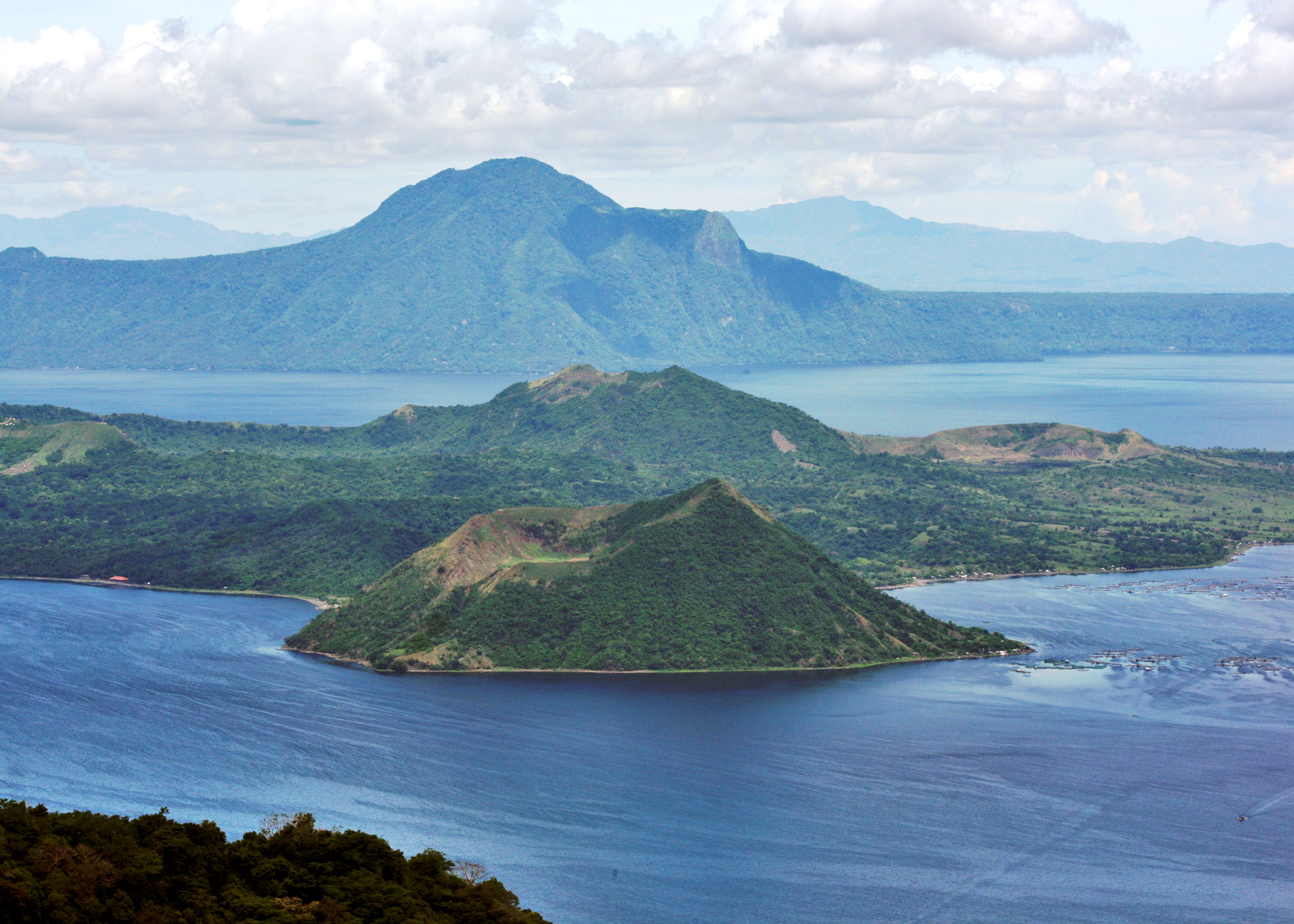 2100x1500 Taal Volcano in Philippines, Desktop