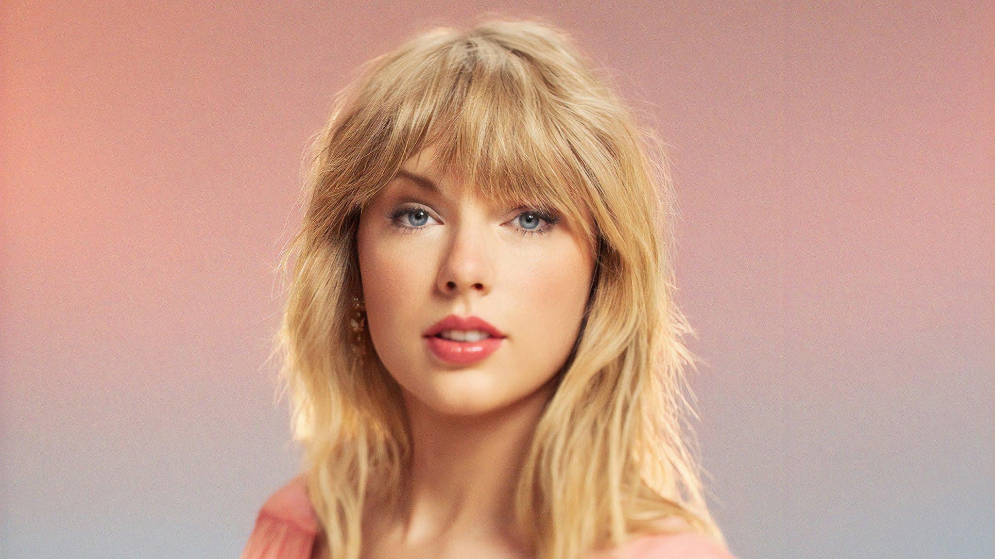 2050x1160 Taylor Swift, Desktop