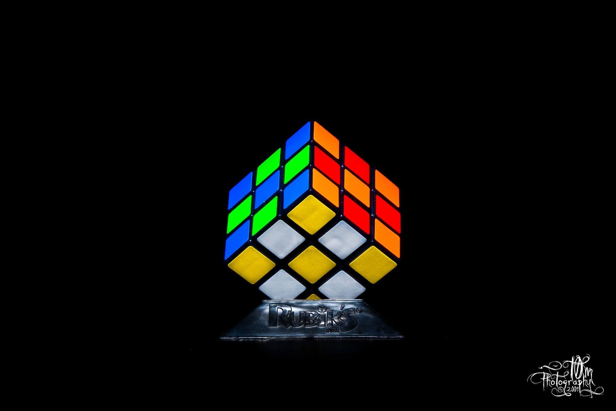 2000x1340 Rubiks Cube Wallpaper, Desktop