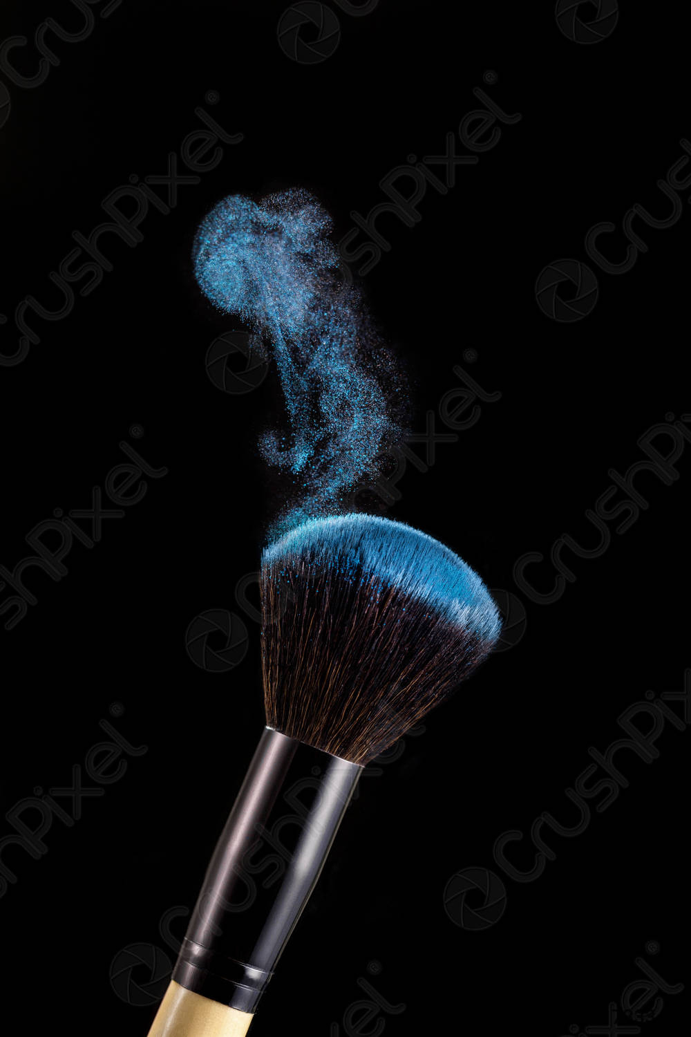 1000x1500 Make up brush with powder splashes on black background, Phone