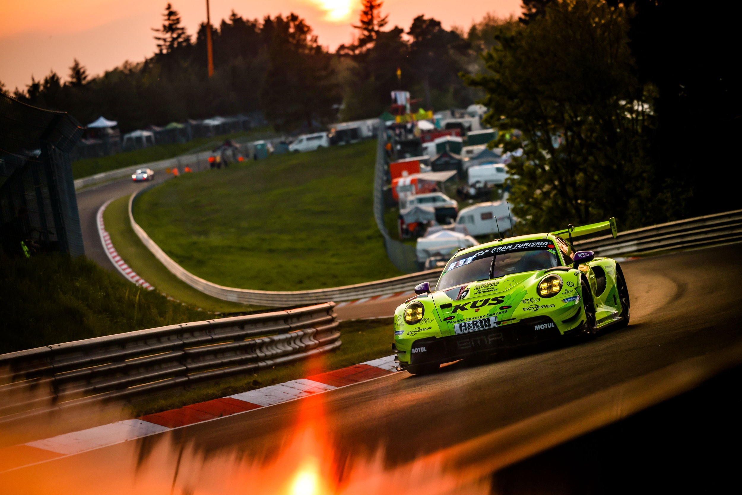 2500x1670 Manthey fields two Porsche 911 GT3 R, Desktop