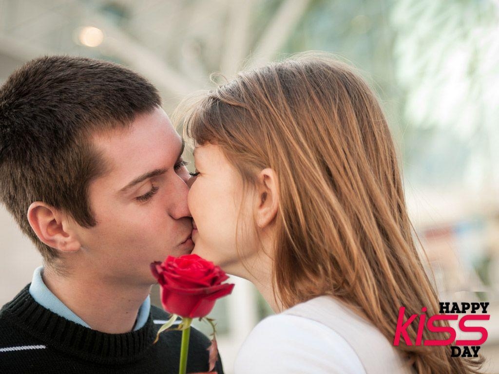 1030x770 Kiss Day Romantic Image, Desktop