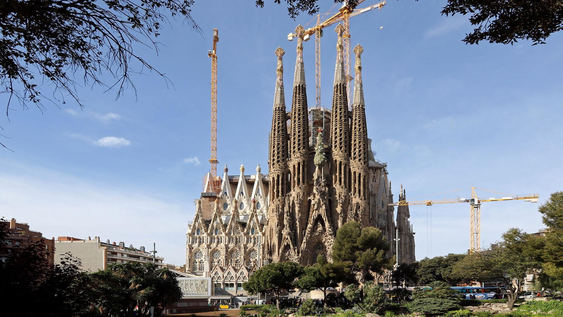 1920x1080 Spain, La Sagrada Família, Desktop