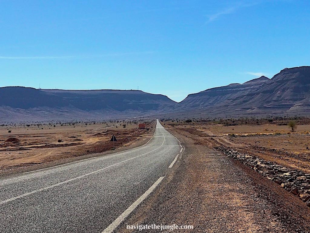 1030x770 Experience the contrasting landscapes of the Draa valley and travel, Desktop