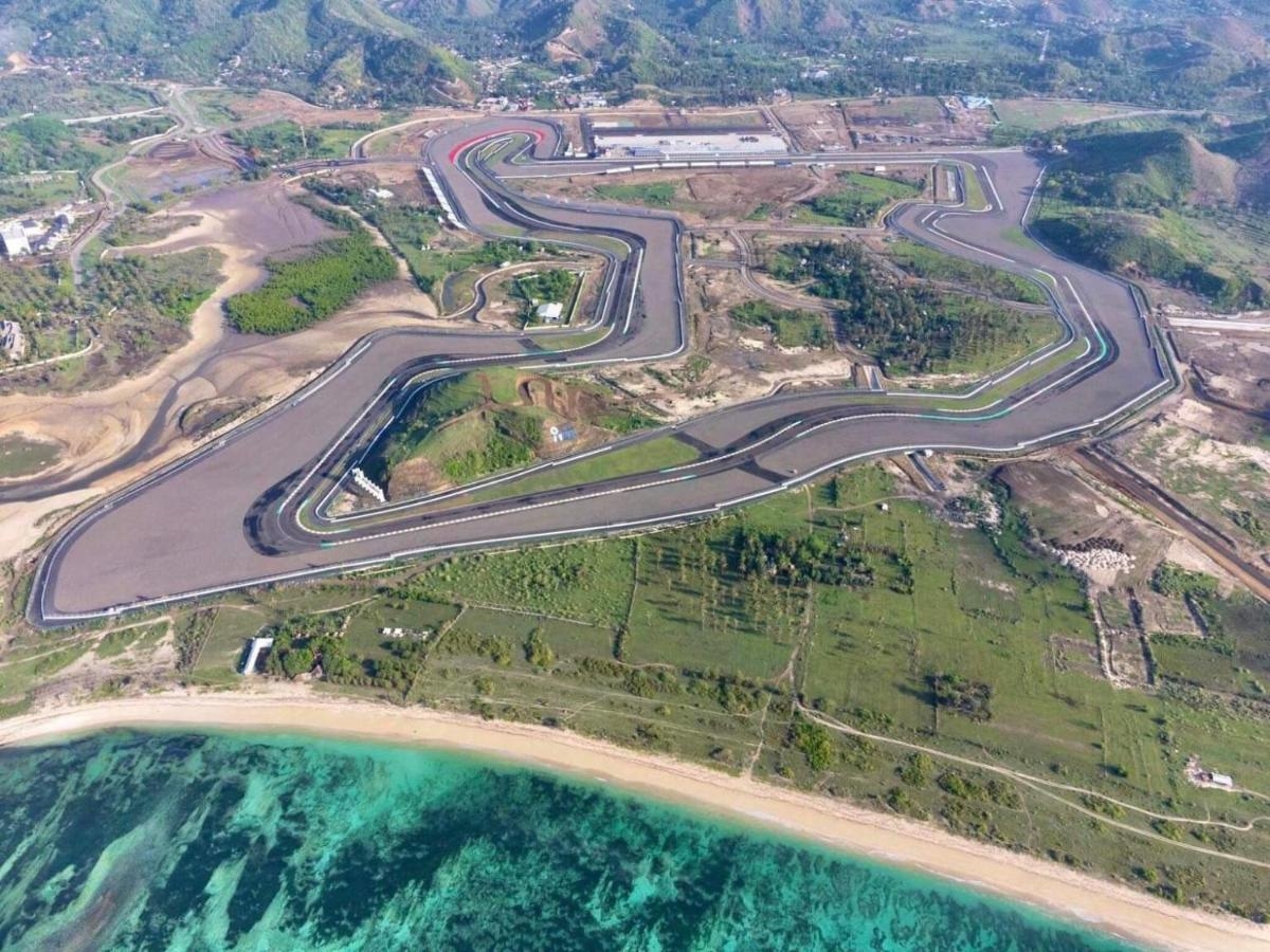 1200x900 Villa Mandalika, Kuta Lombok, Desktop