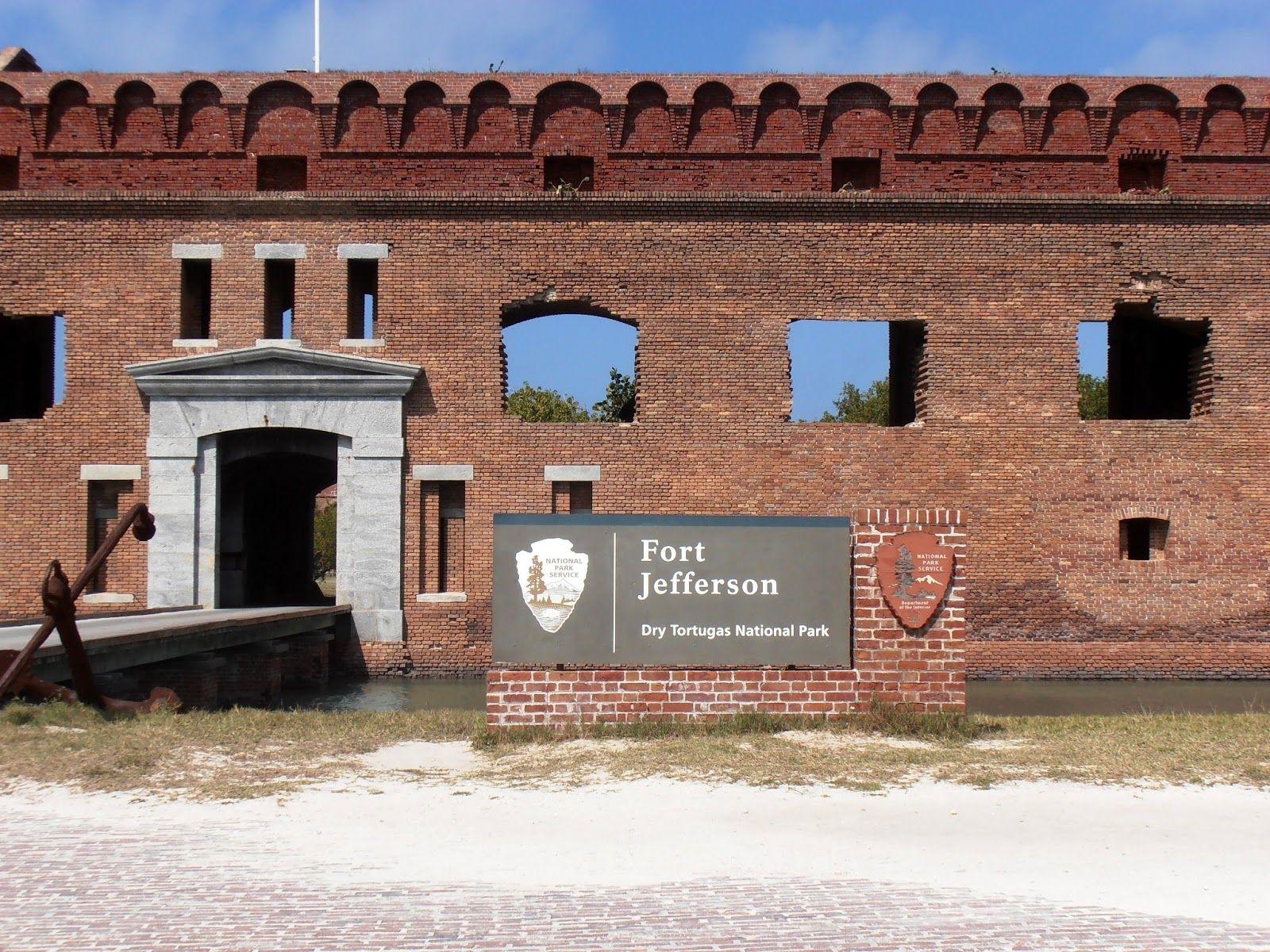 1600x1200 American Travel Journal: Dry Tortugas National Park, Desktop