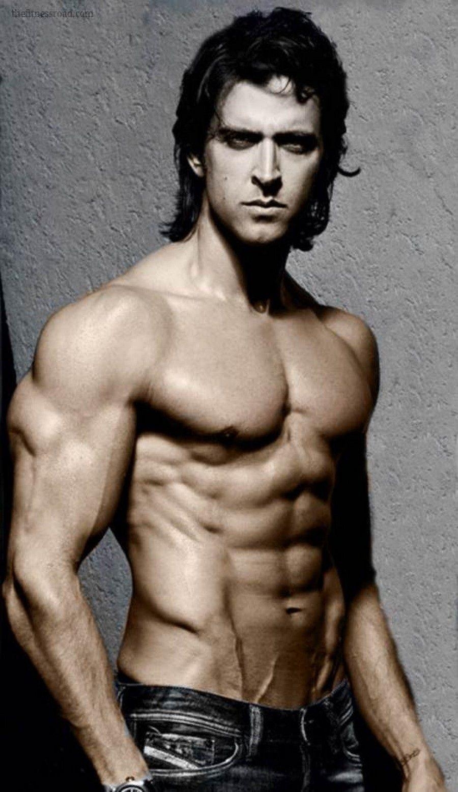 900x1560 Hrithik Roshan Body Wallpaper Body. Hrithik roshan, Movie, Phone