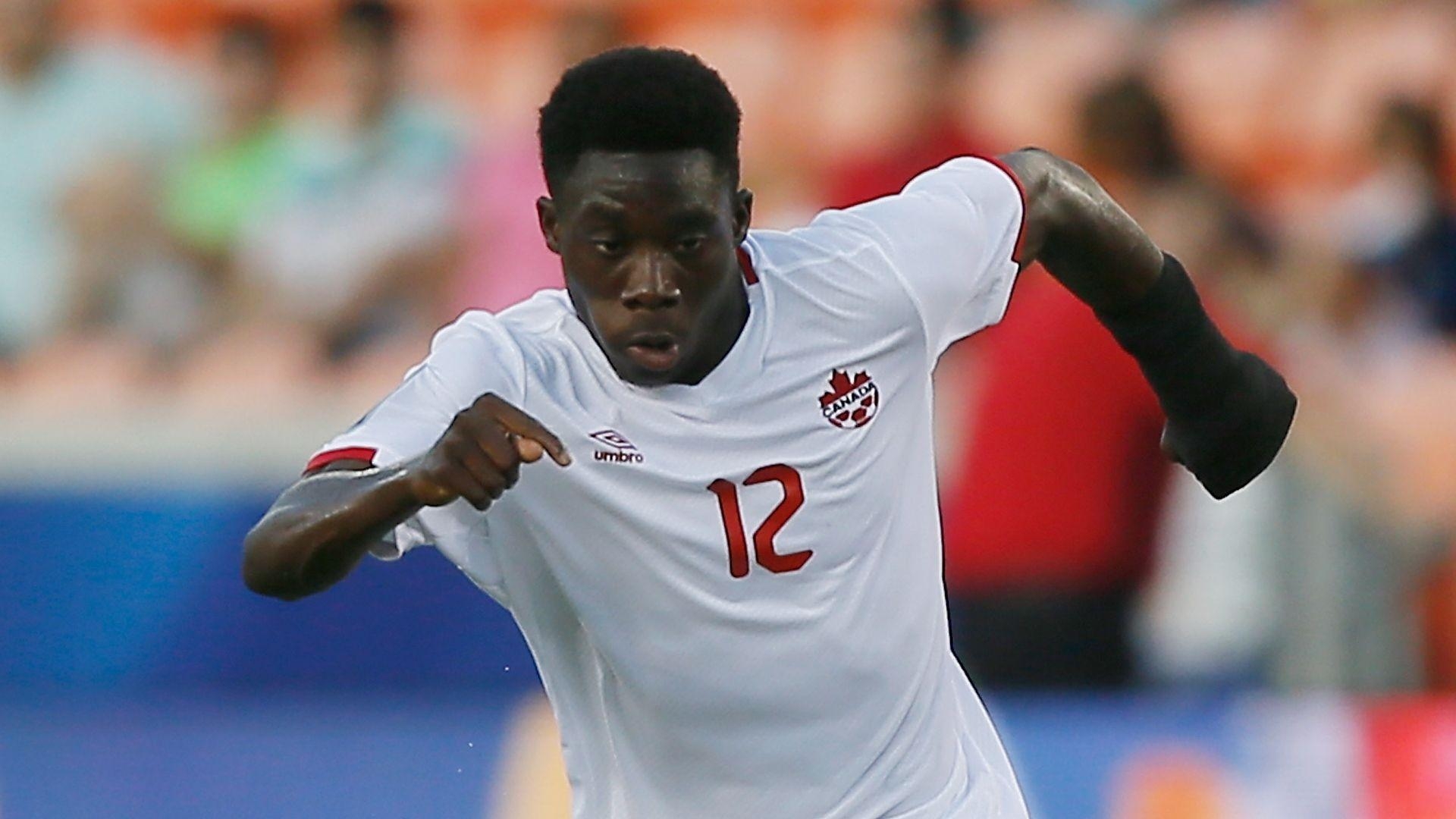 1920x1080 Alphonso Davies Joins New Bayern Team Mates As Lewandowski, Desktop