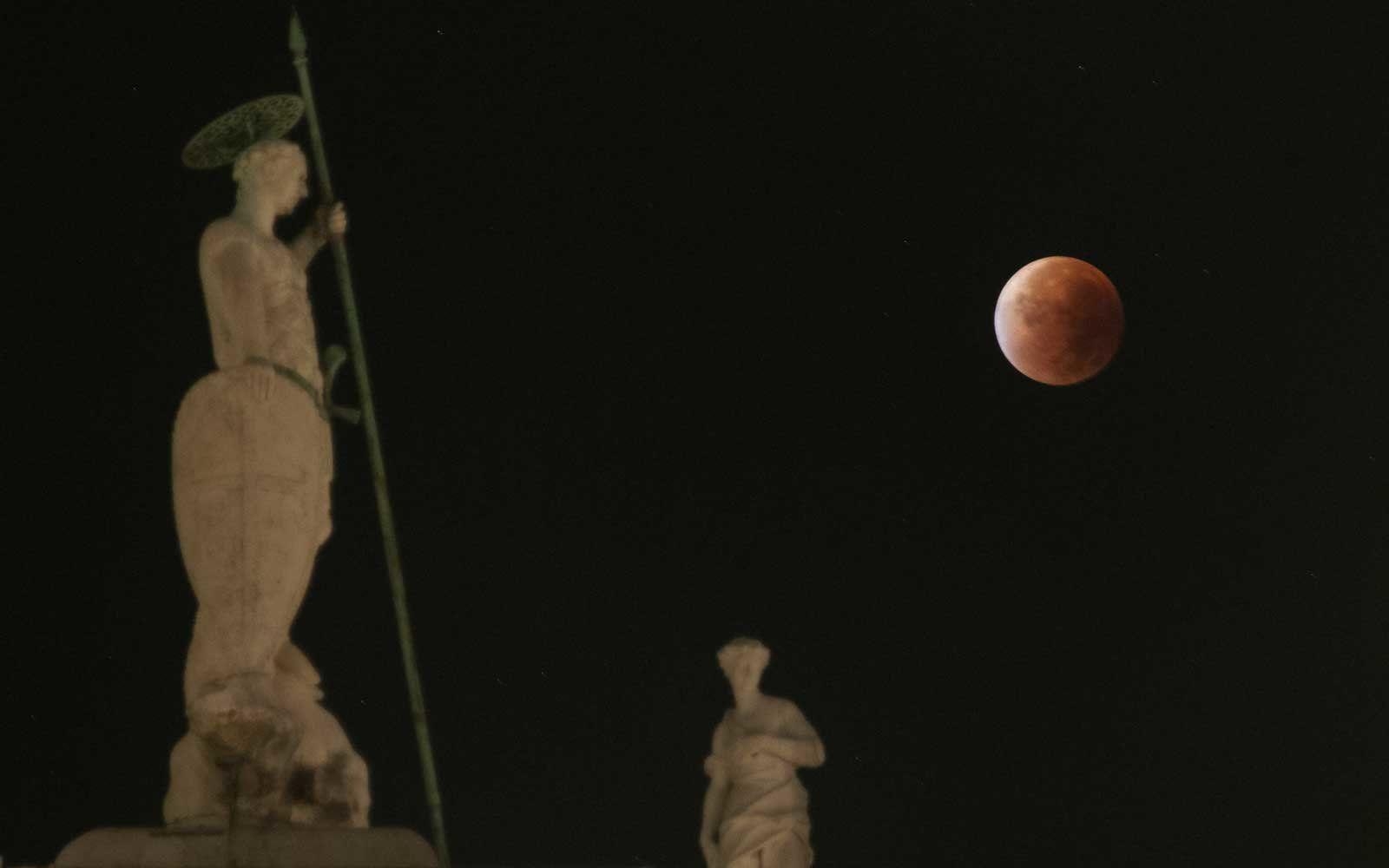 1600x1000 Super Blue Blood Moon Eclipse Occurring Jan 31: How To See It, Desktop