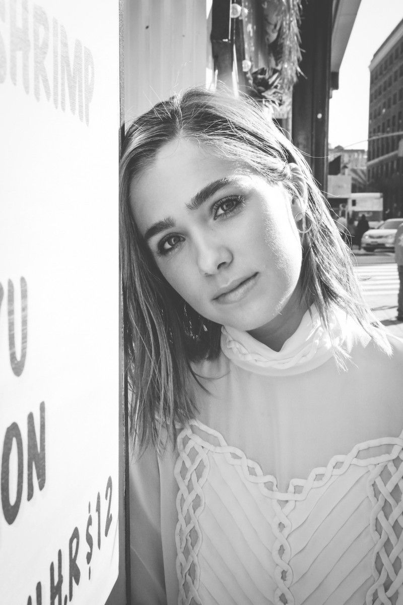 800x1200 Haley Lu Richardson Wallpaper Free Haley Lu Richardson, Phone