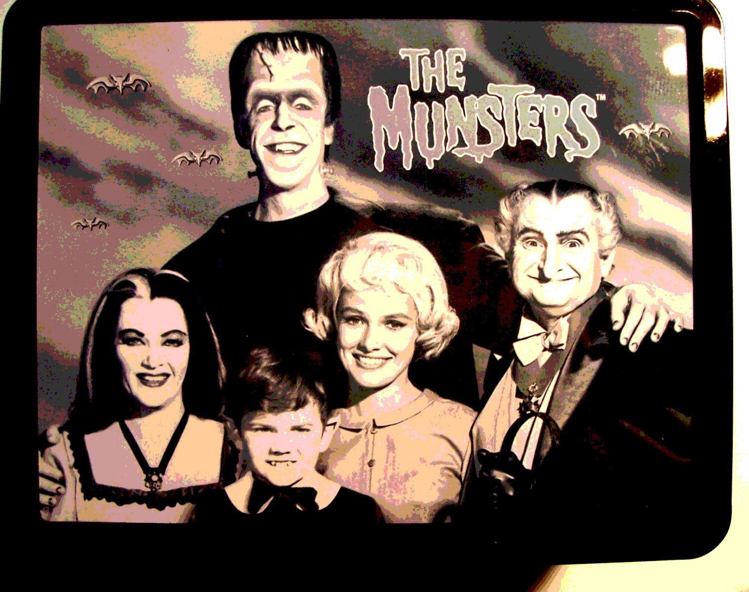 1520x1200 THE MUNSTERS Comedy Dark Frankenstein Munsters Halloween Television, Desktop