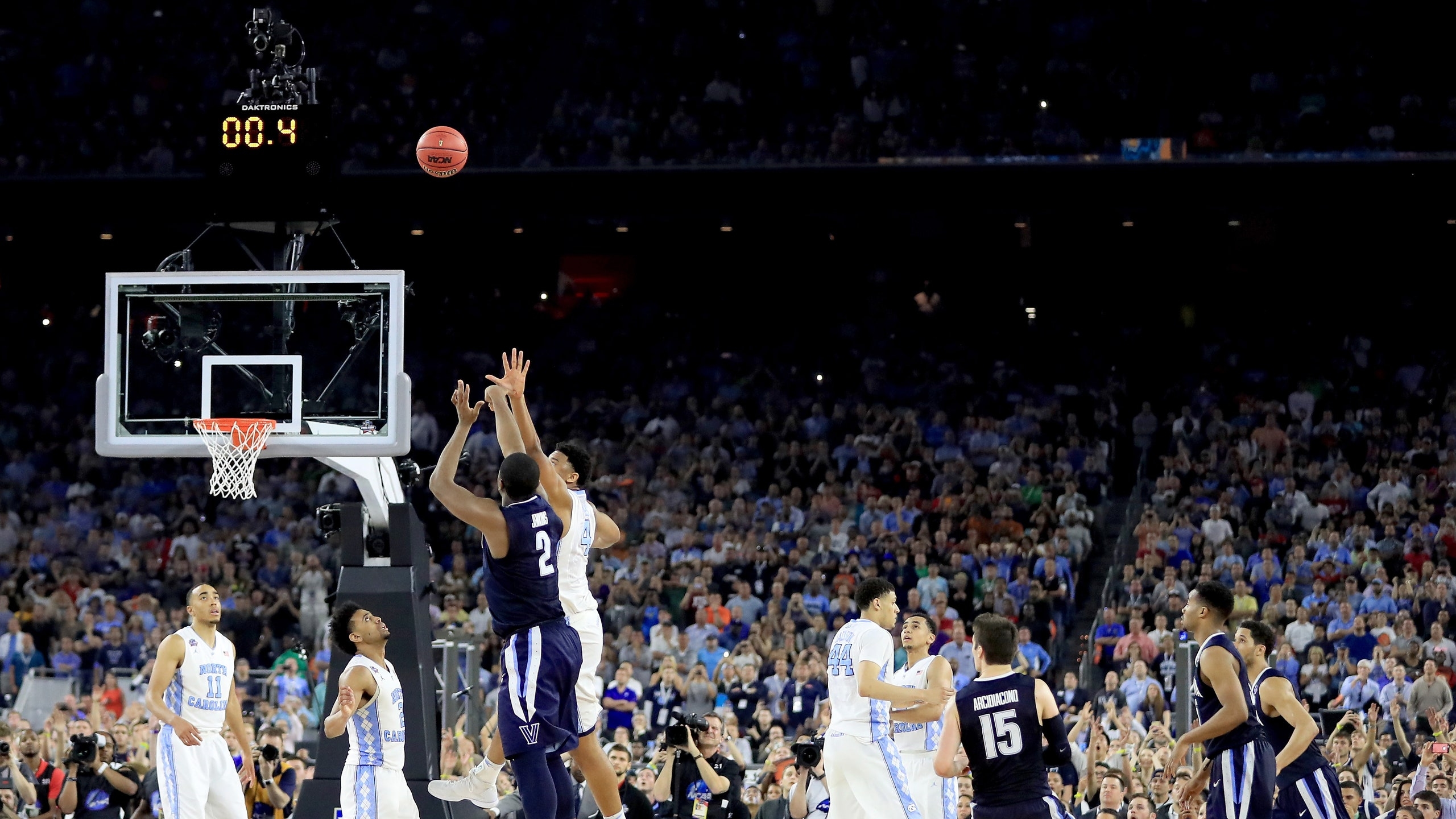 2560x1440 Three Perfect Reactions to Villanova's Insane Championship Buzzer Beater, Desktop