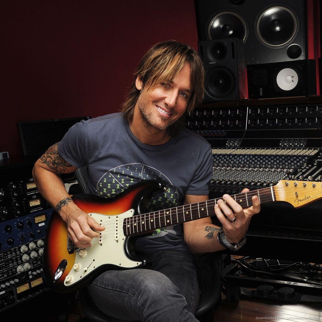 1030x1030 Download Keith Urban Playing Guitar Wallpaper For iPad, Phone