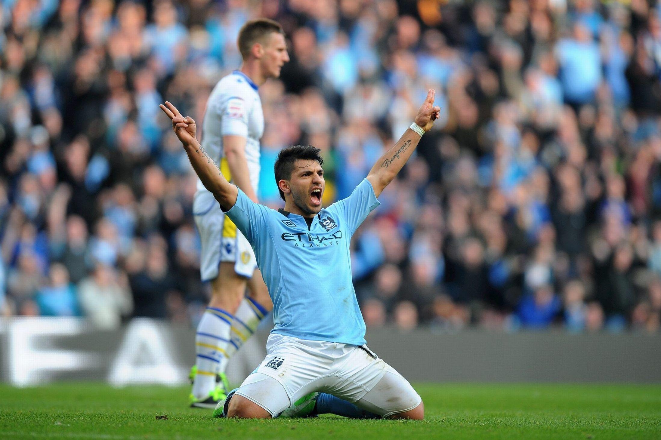 2200x1470 Sergio Aguero Celebrating Wallpaper. Sergio Aguero Wallpaper, Desktop