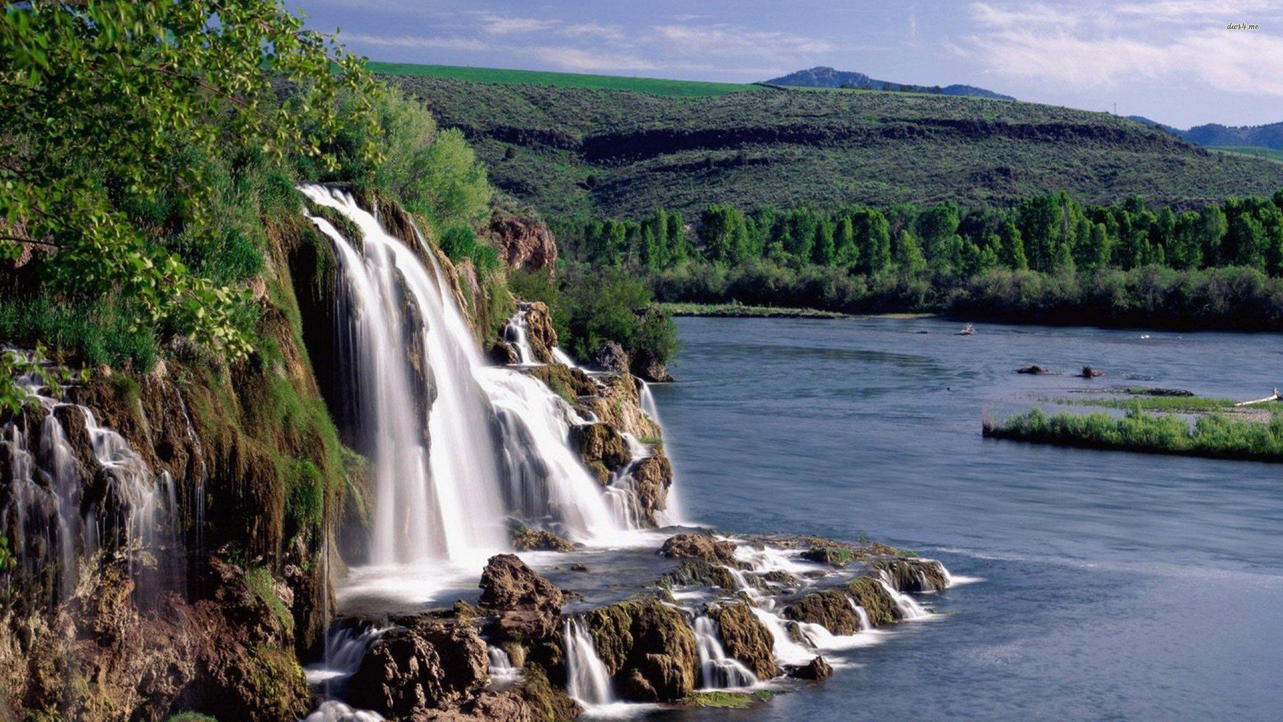 2560x1440 Idaho Waterfalls, Desktop