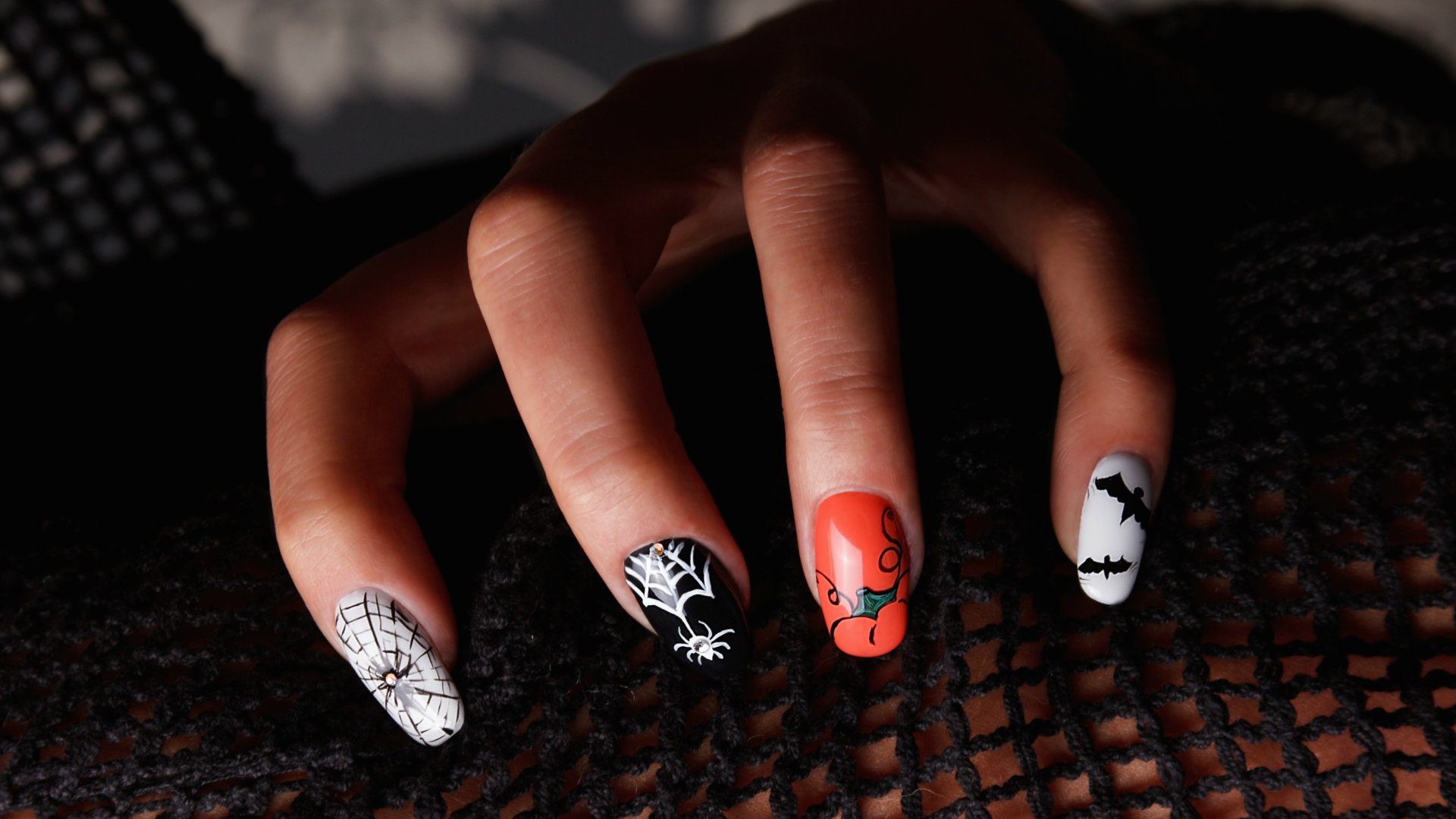 1920x1080 Halloween Nail Art Ideas That'll Make You Feel Festive, Desktop