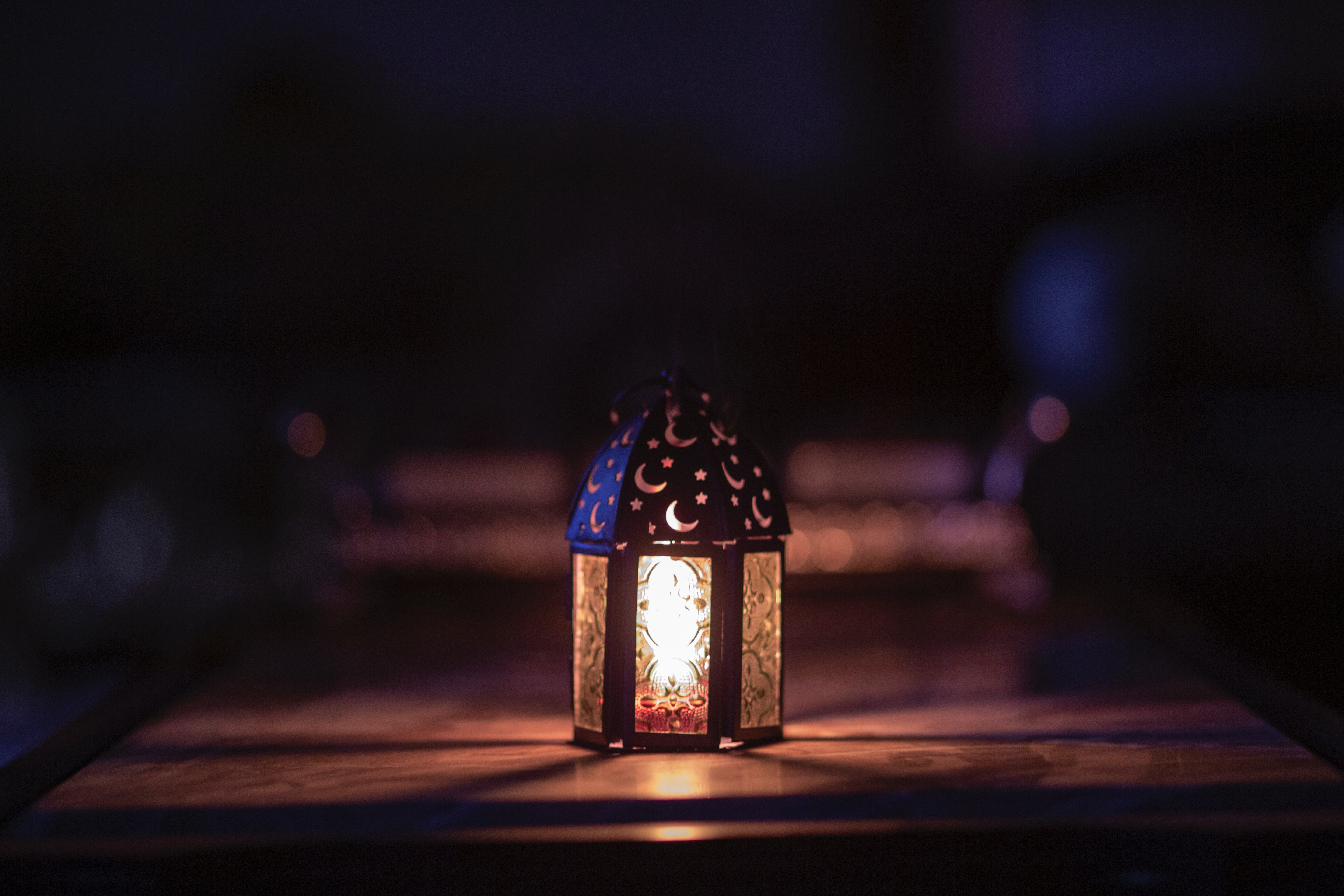 5760x3840 Photo Of Ramadan Light On Top Of Table, Desktop