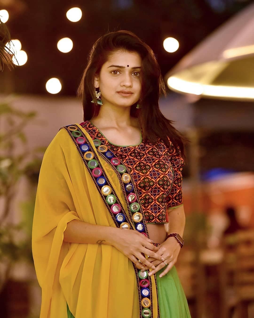 1080x1350 Gorgeous Hruta Durgule #hrutadurgule #marathiactress. Beauty full girl, Beautiful girl photo, Girls dress shop, Phone