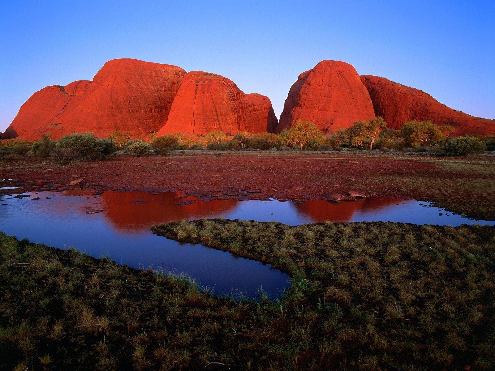 1600x1200 Kata Tjuta At Sunset Uluru Kata Tjuta National Park Australia. HD, Desktop