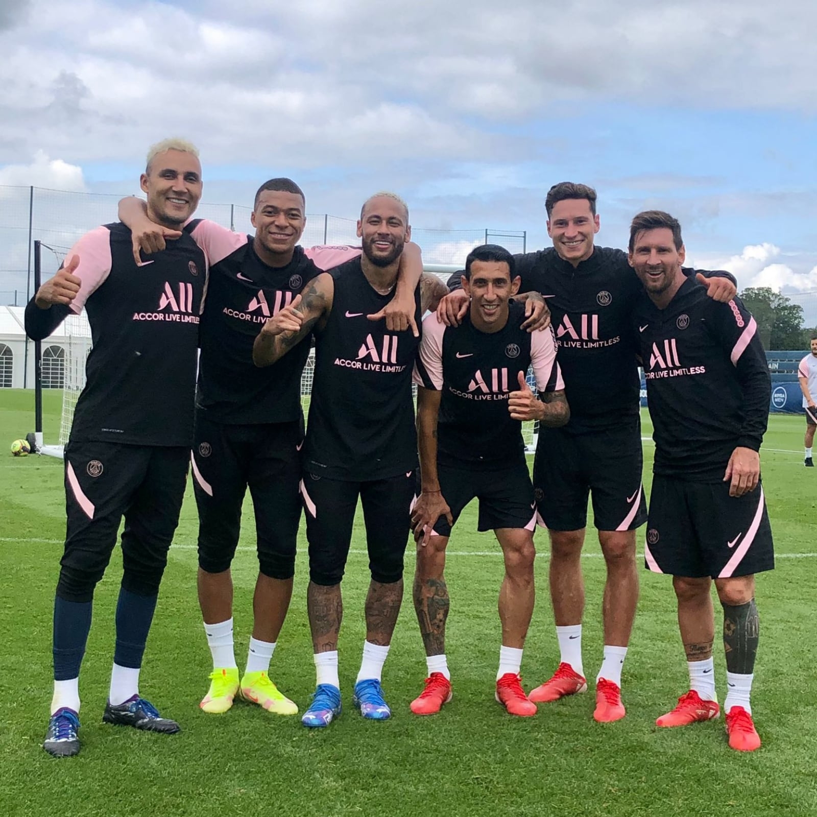 1600x1600 Lionel Messi Links with Kylian Mbappe During Training; Fans Excited for What's Next to Come, Phone