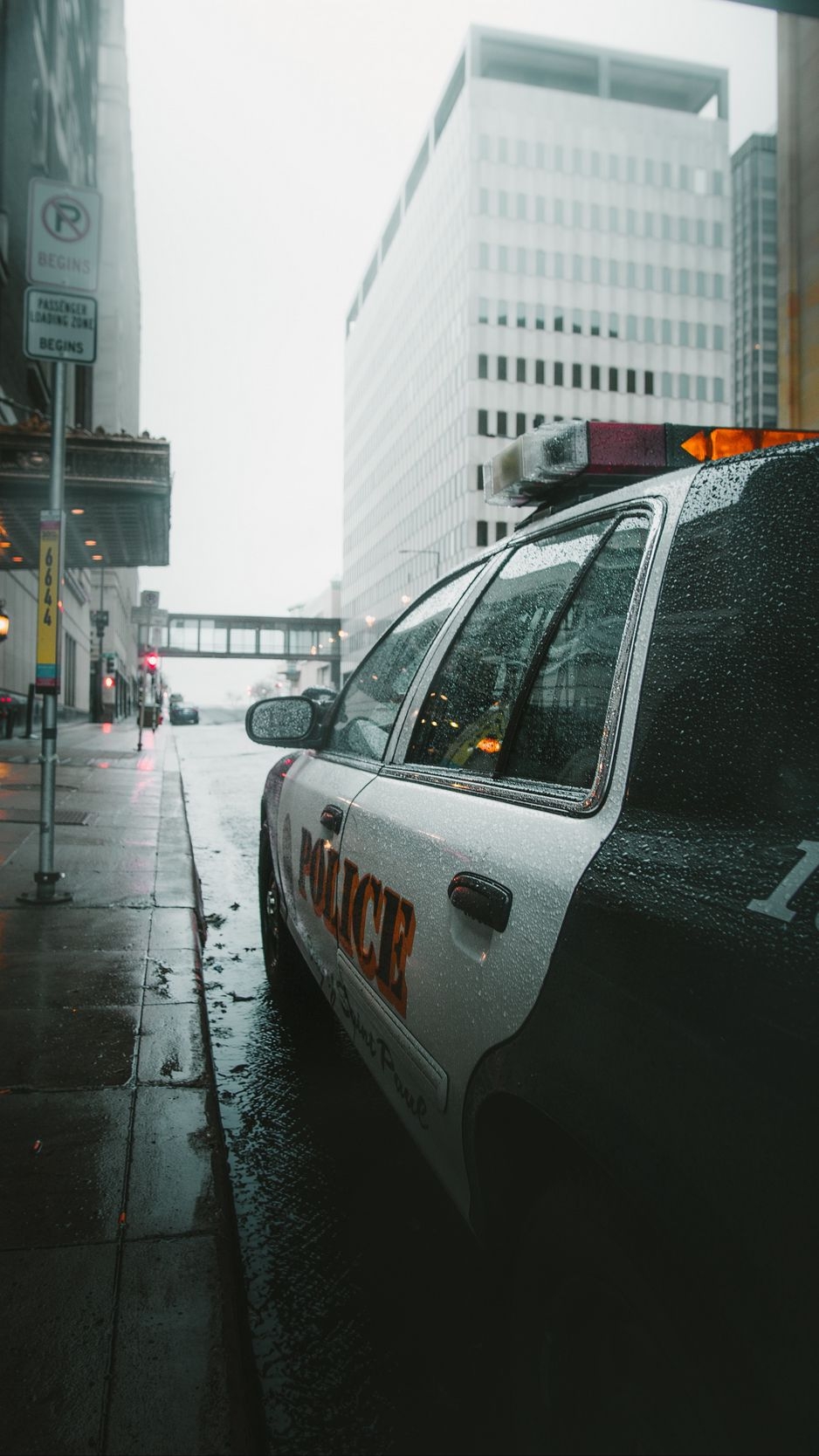 940x1670 Download Wallpaper  Police, Car, Street, City, Rain Iphone 8 7 6s 6 For Parallax HD Background, Phone