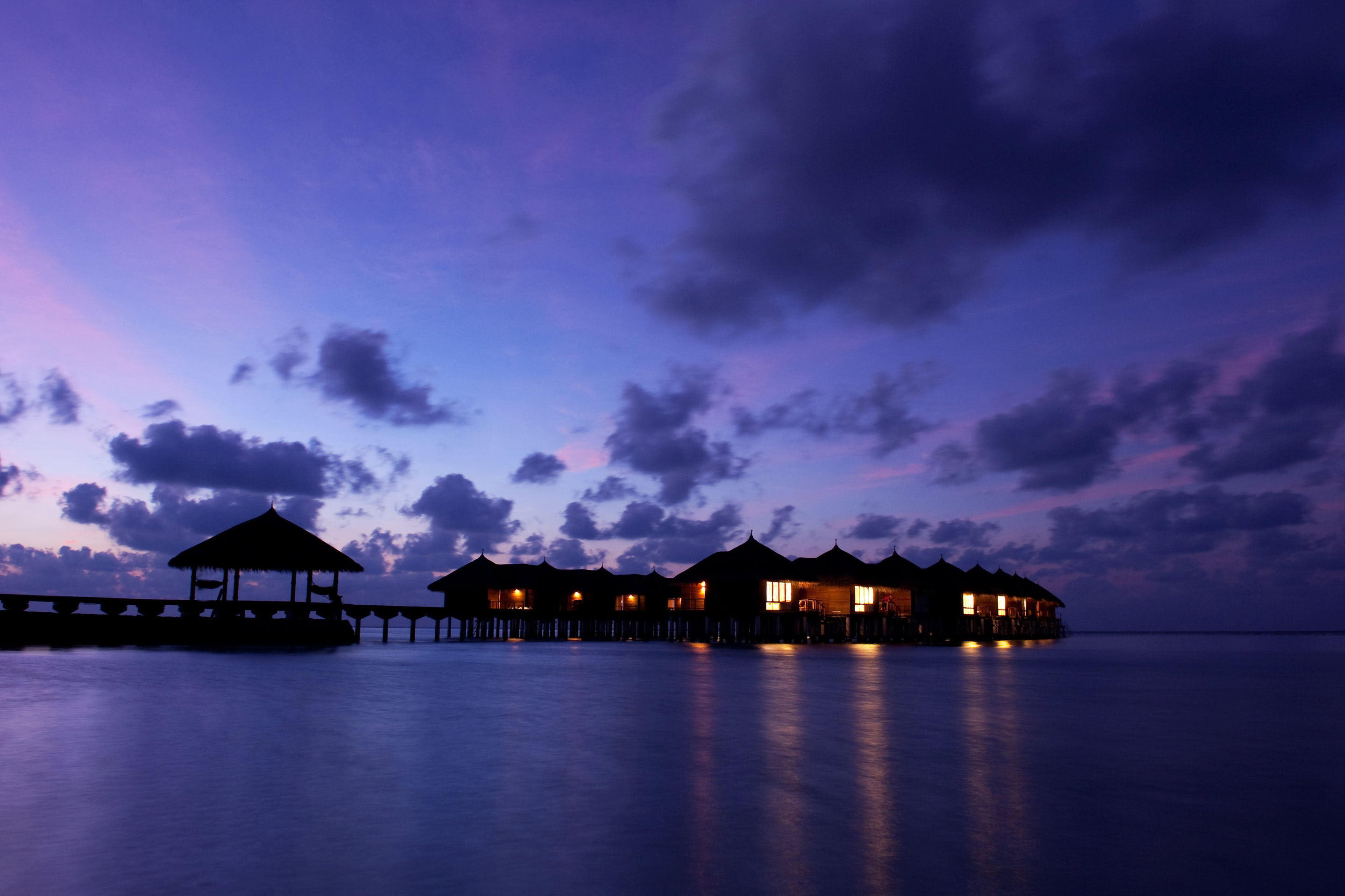 2880x1920 Cottages on Maafushivaru island, Desktop