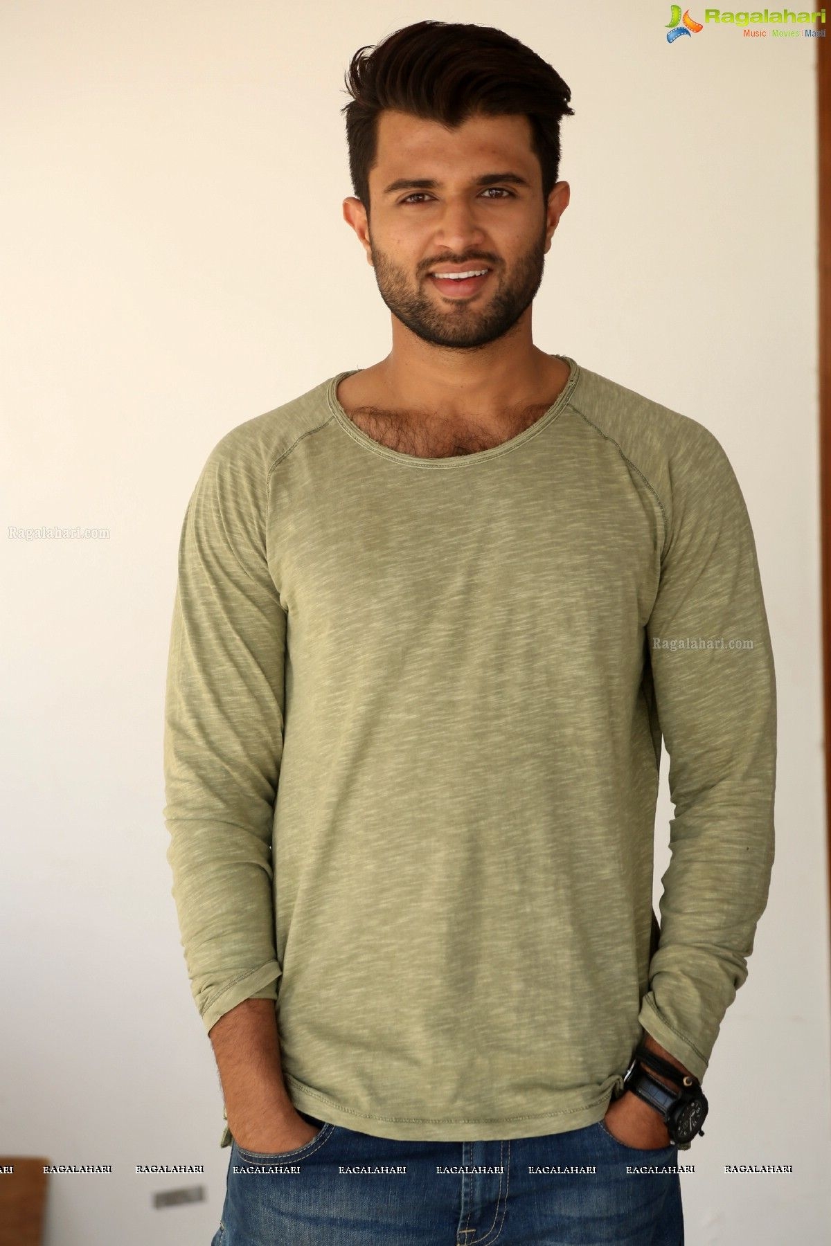 1200x1800 Vijay Devarakonda T Shirt, Phone