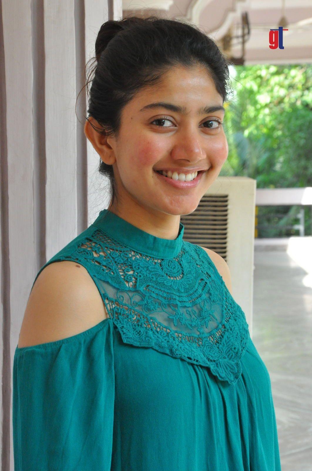 1070x1600 Actress Sai Pallavi Wallpaper Archives, Phone