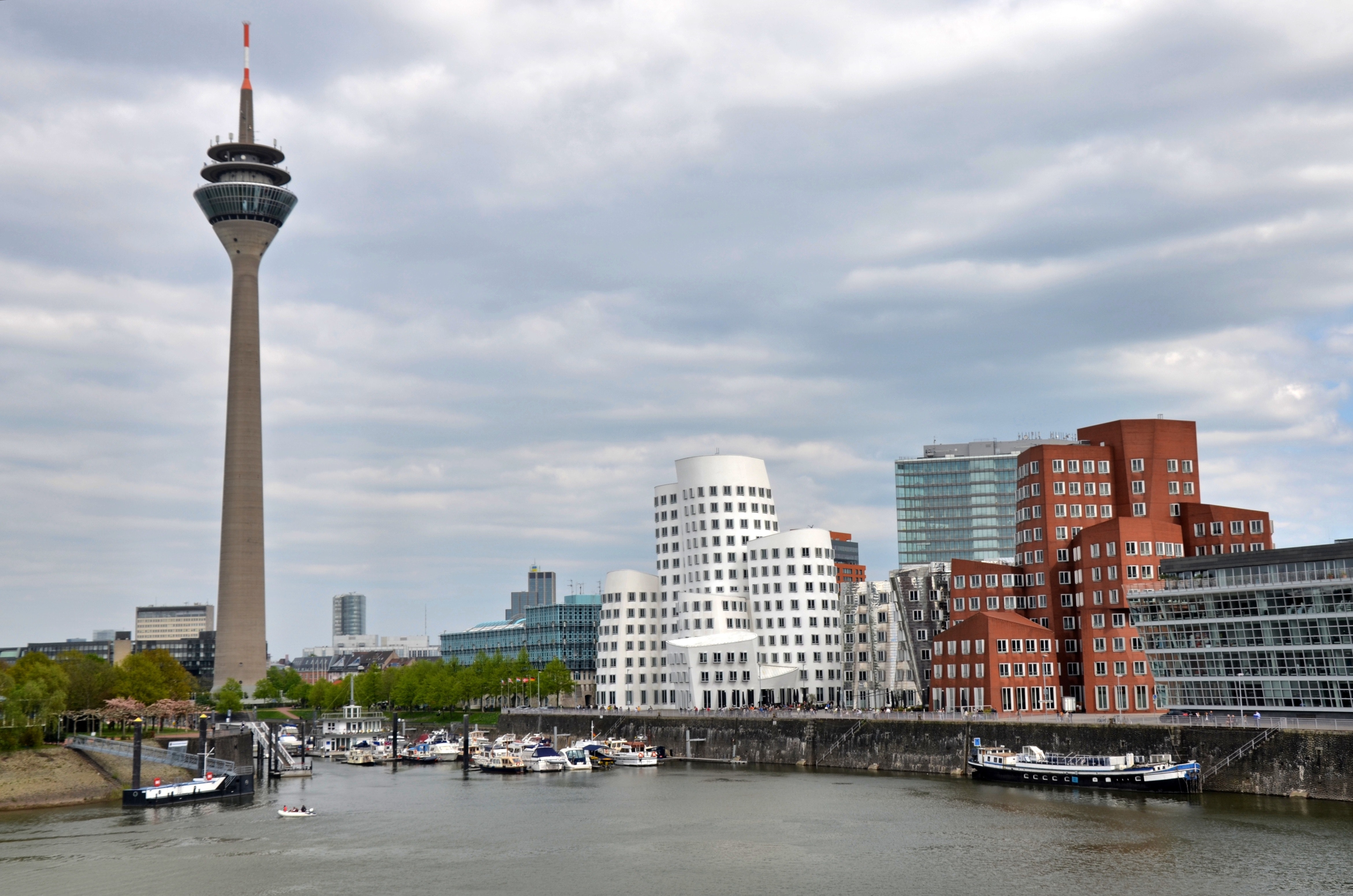 4690x3110 Free of architecture, building, düsseldorf, Desktop