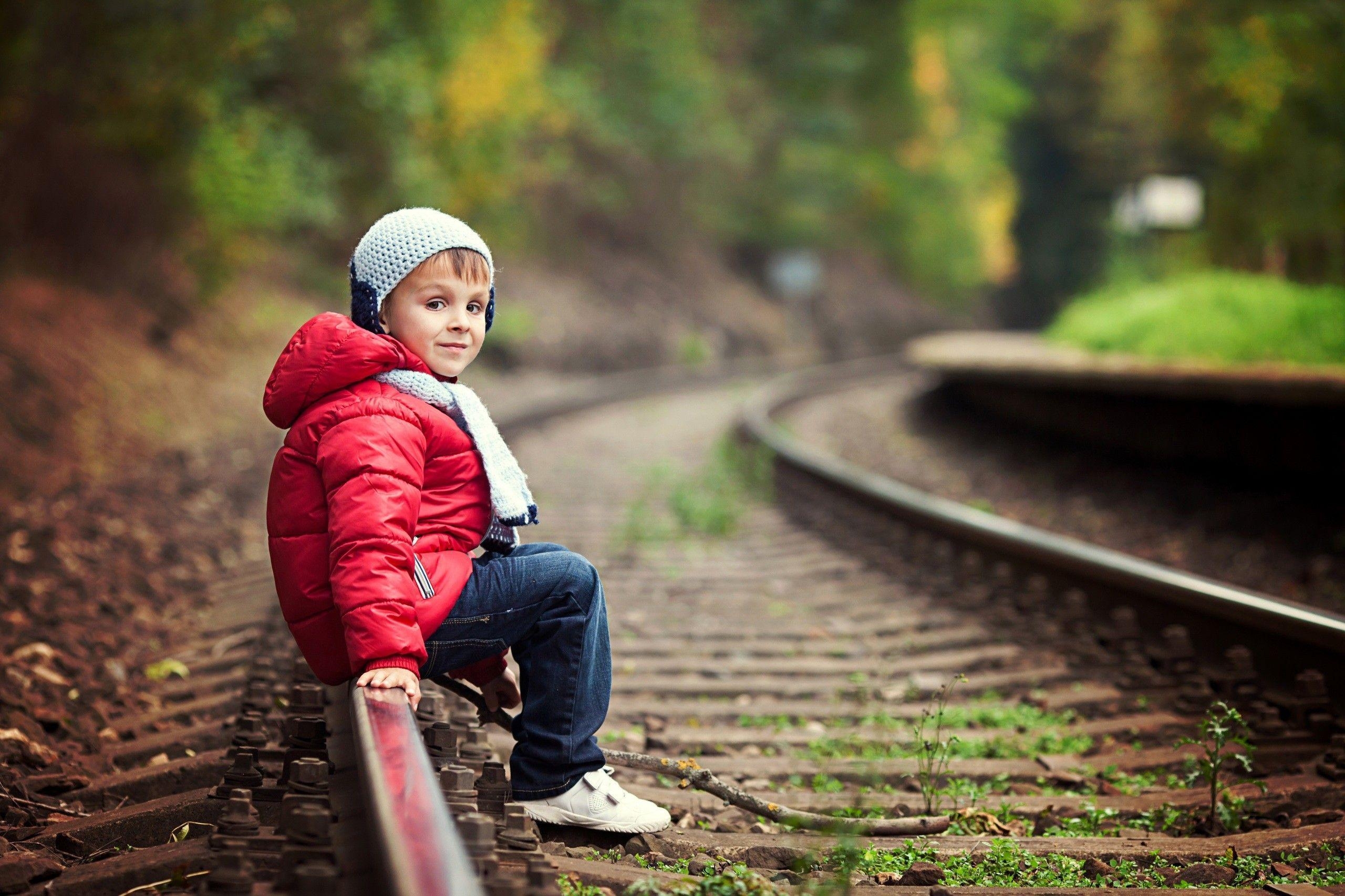 2560x1710 Rail Road Stylish Boy Seat Jacket HD Wallpaper HD Wallpaper, Desktop