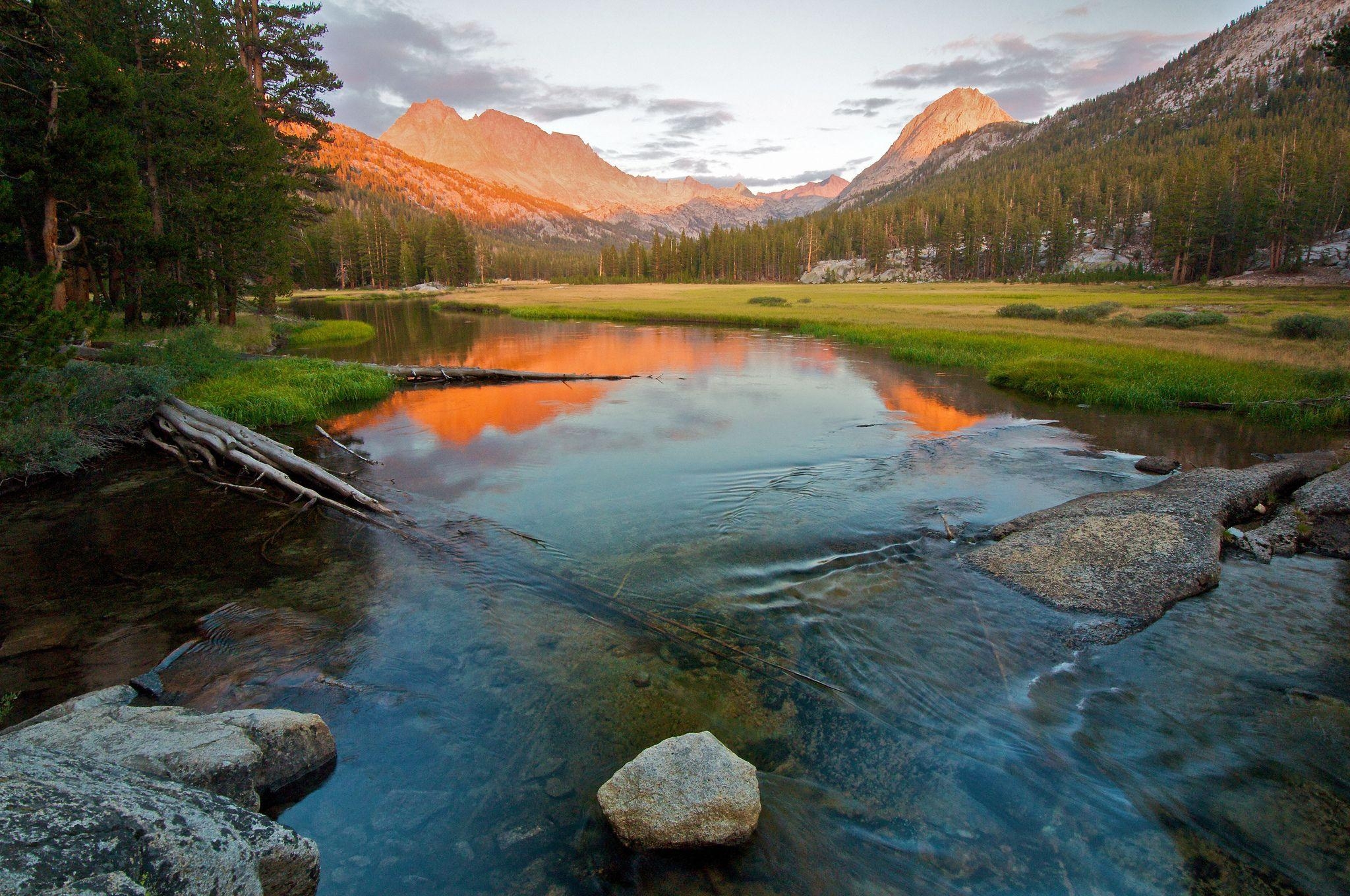 2050x1360 Kings Canyon National Park Park in California, Desktop