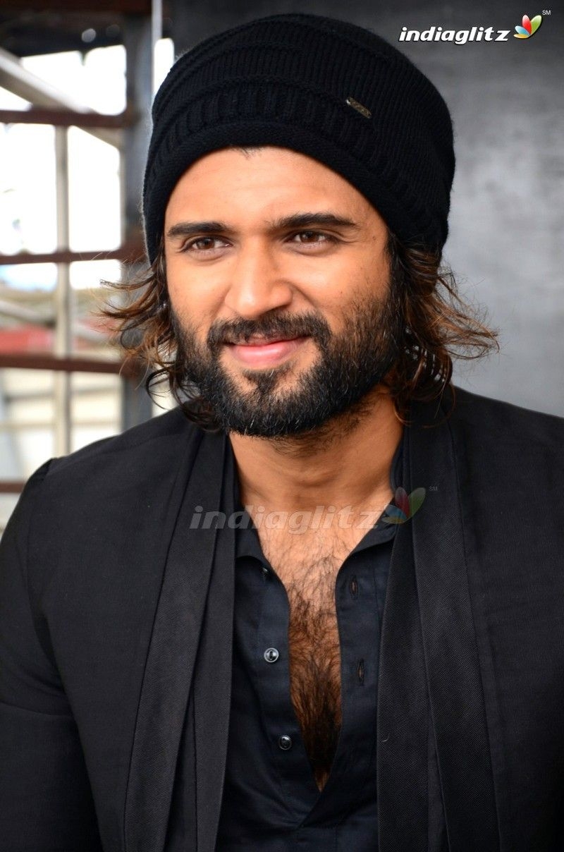 800x1210 Vijay Devarakonda Photo Actor photo, image, gallery, Phone