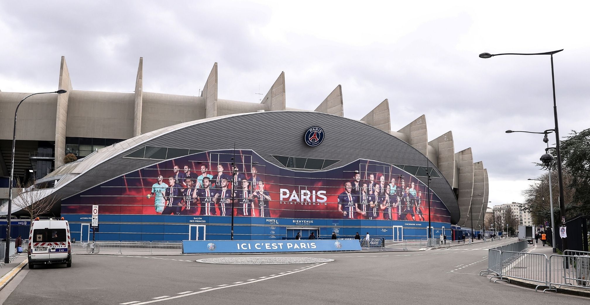 2020x1050 Explained: History PSG Stadium Is Called Parc Des Princes, Desktop