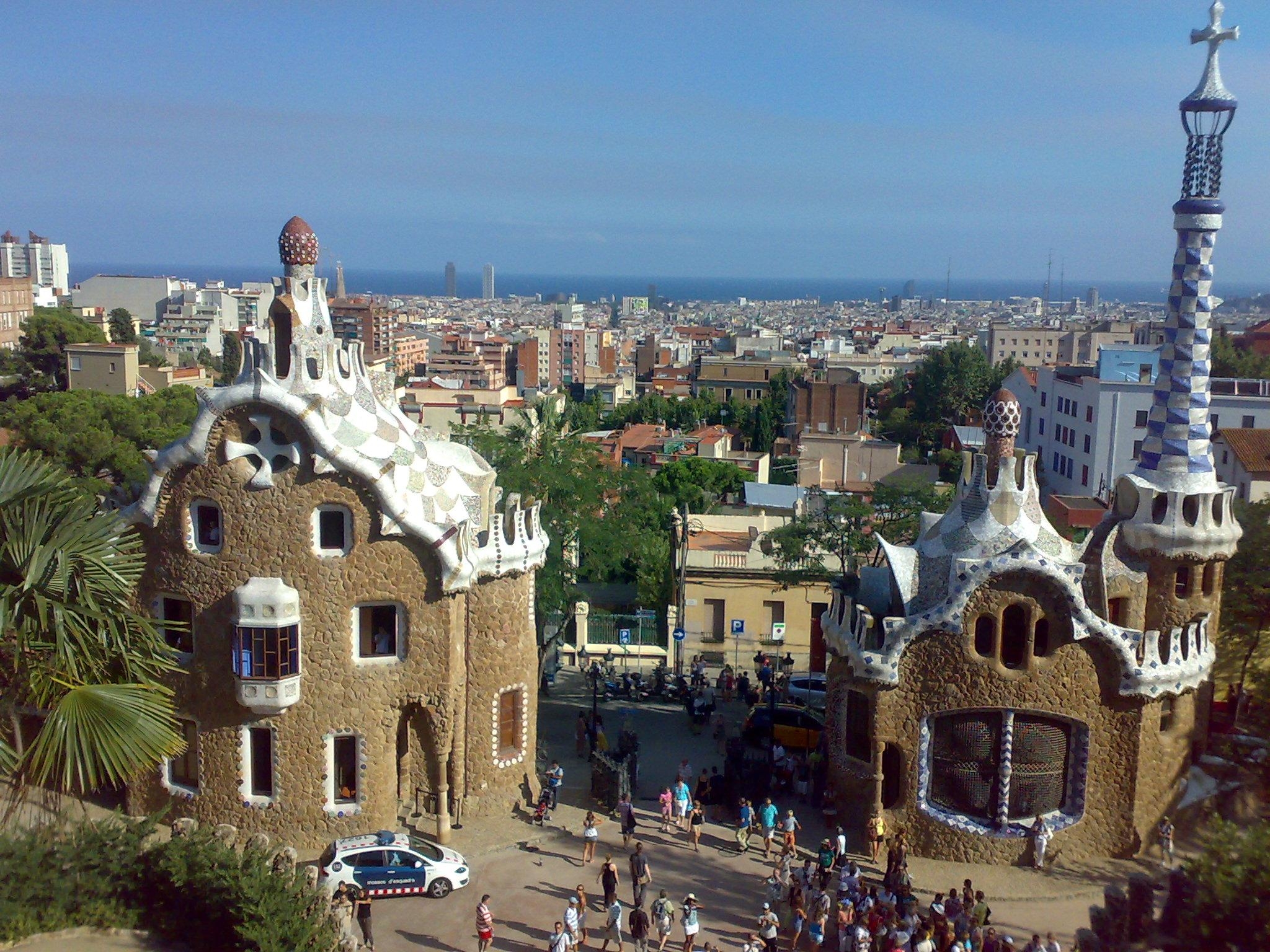 2050x1540 Park Güell, Desktop