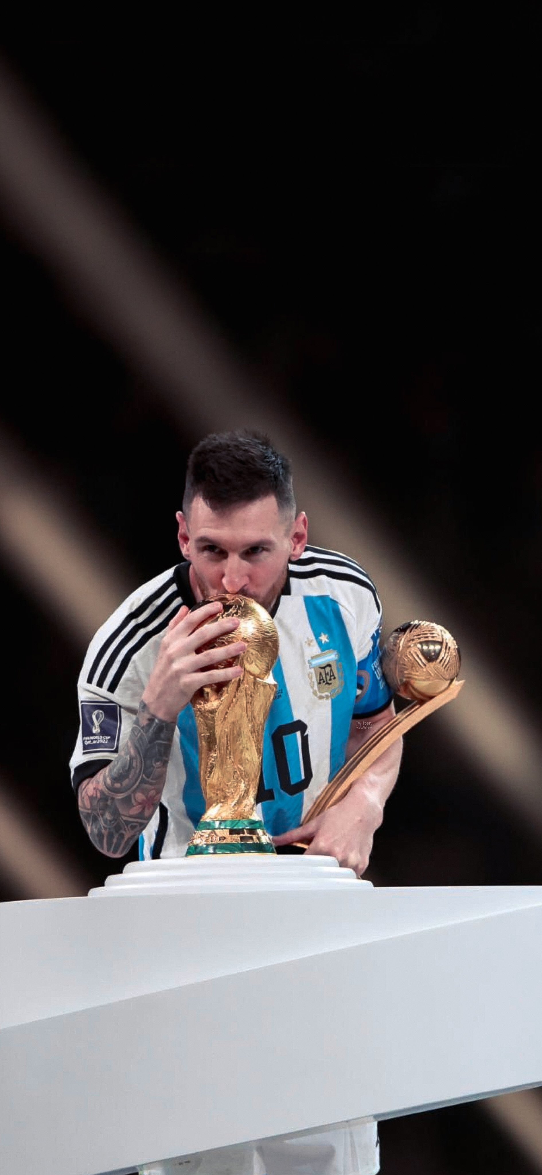 1890x4100 Lionel Messi, Phone