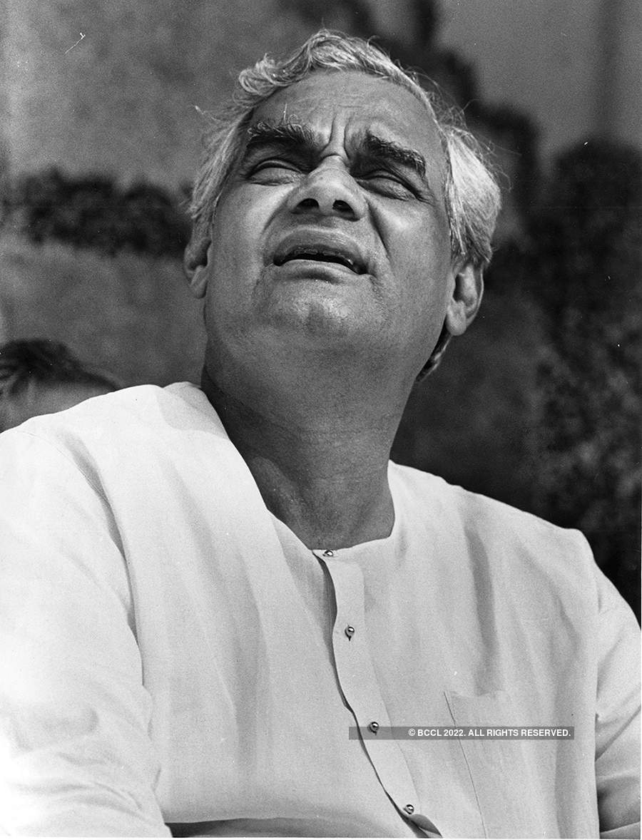 900x1180 Rare & unseen picture of former Prime Minister Atal Bihari Vajpayee Photogallery, Phone