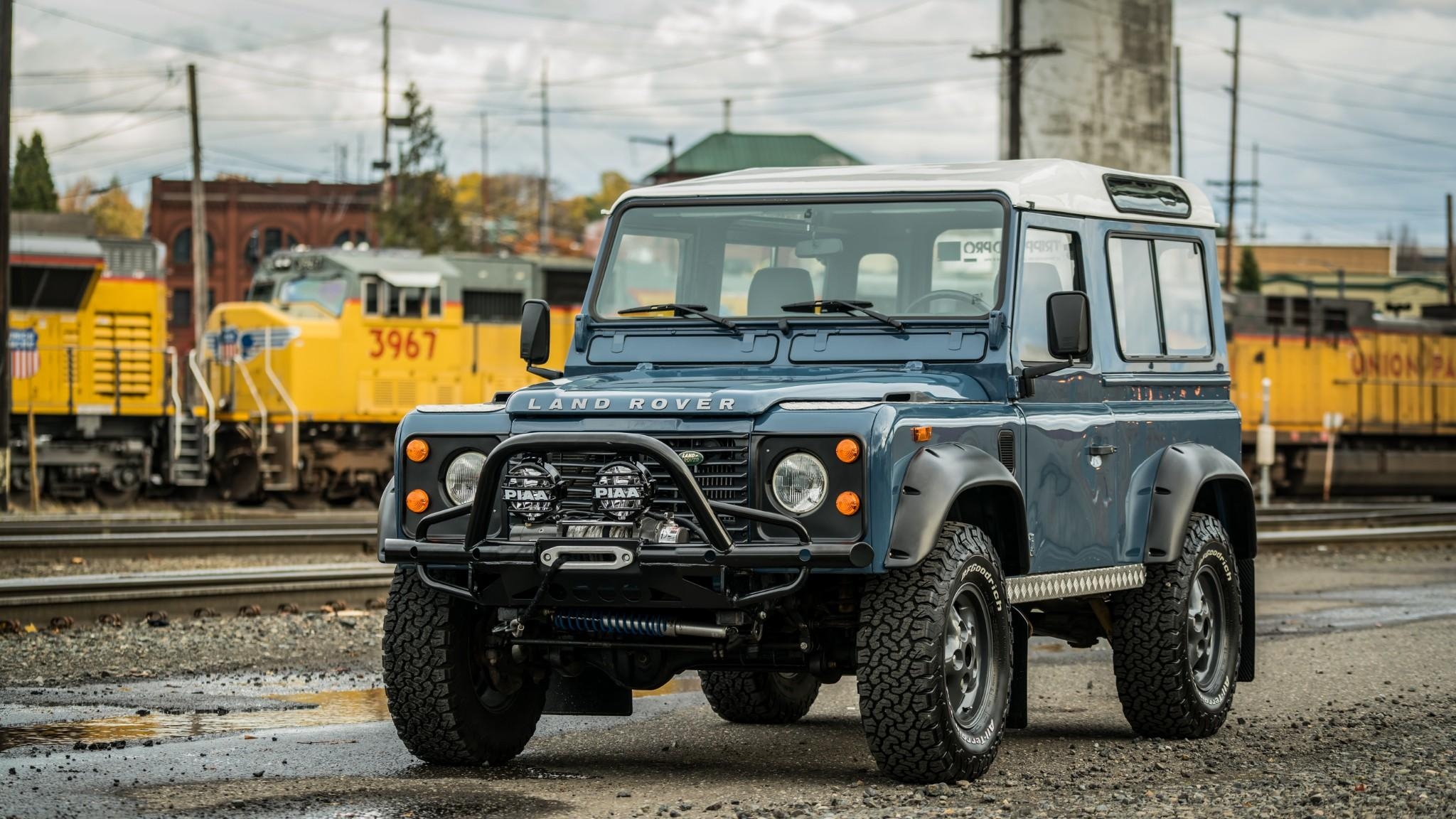 2050x1160 Land Rover Defender HD Wallpaper, Desktop