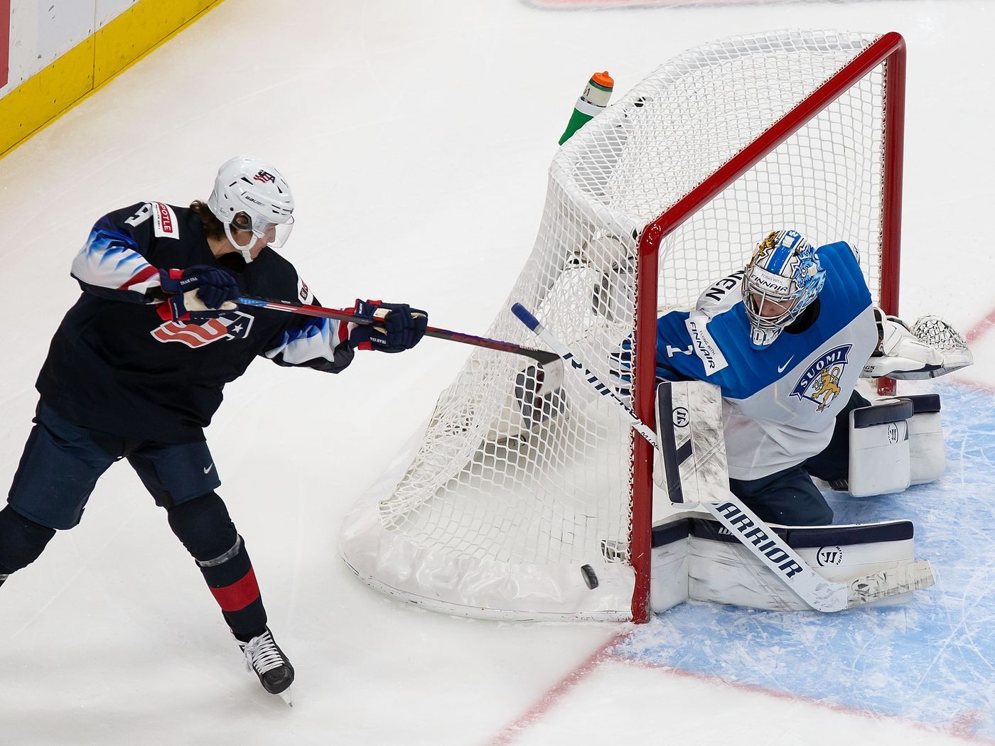 1400x1050 World Juniors: Americans set up border battle by beating Finland On The Prize, Desktop