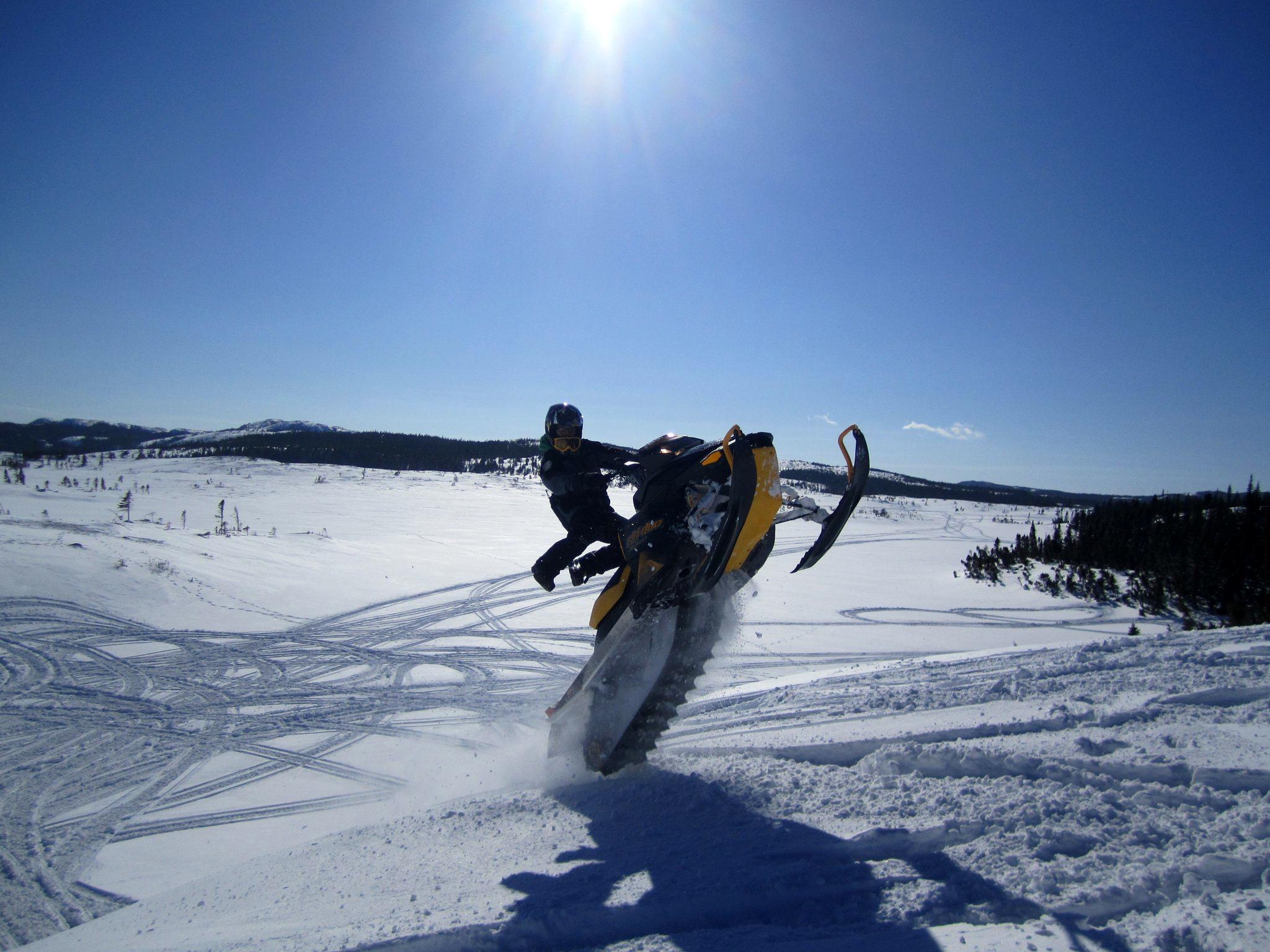 2050x1540 Sports Skidoo Wheelie By D34, Desktop