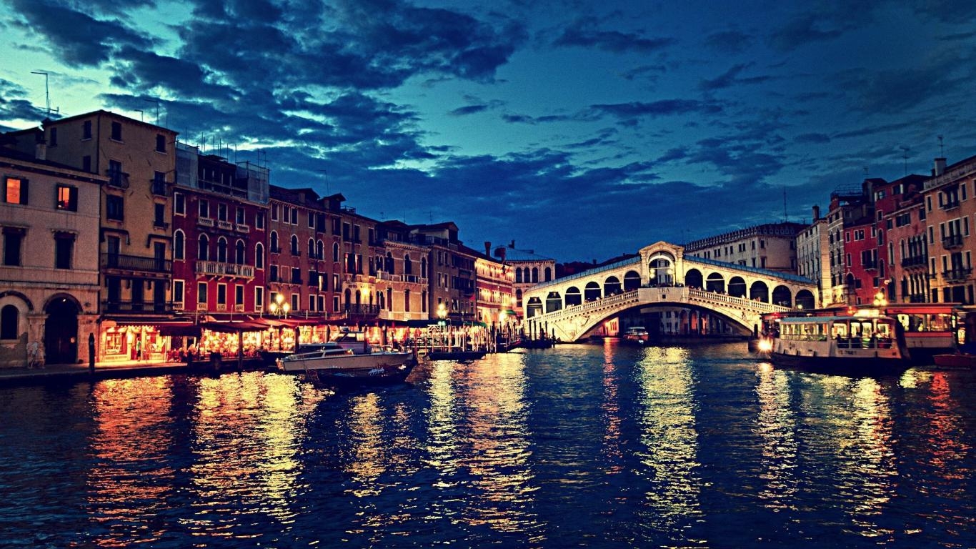 1370x770 Verona Wallpaper 21 X 1600, Desktop