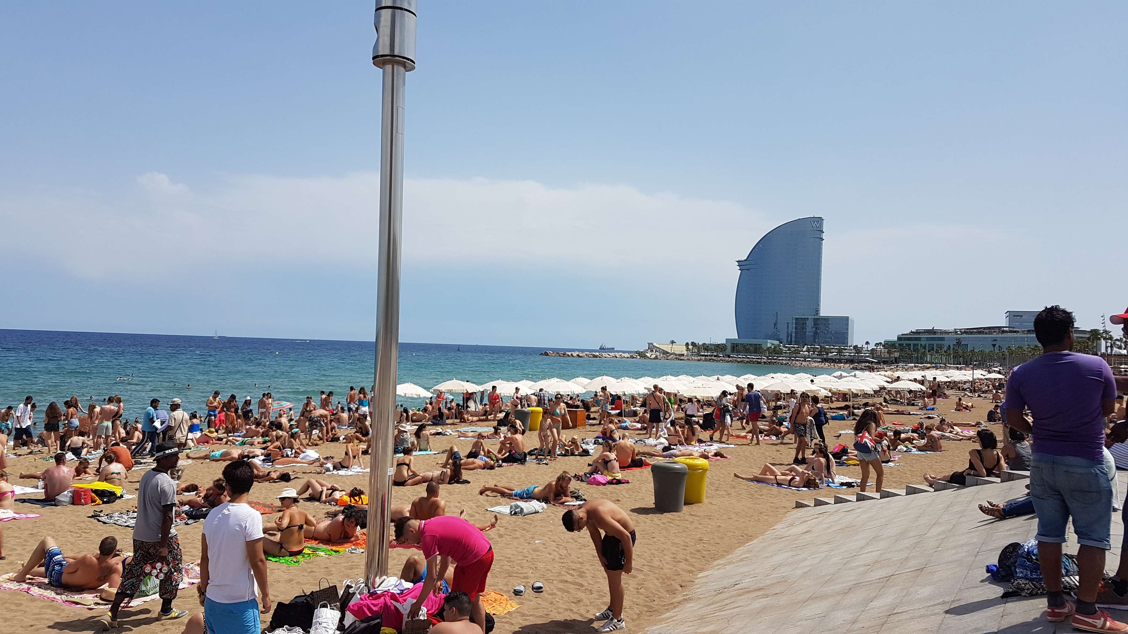 3840x2160  barcelona, beach, beautiful, beauty, europe, relax, sand, sky, spain, summer, sun, sunshine, tanning 4k wallpaper JPG 675 kB, Desktop